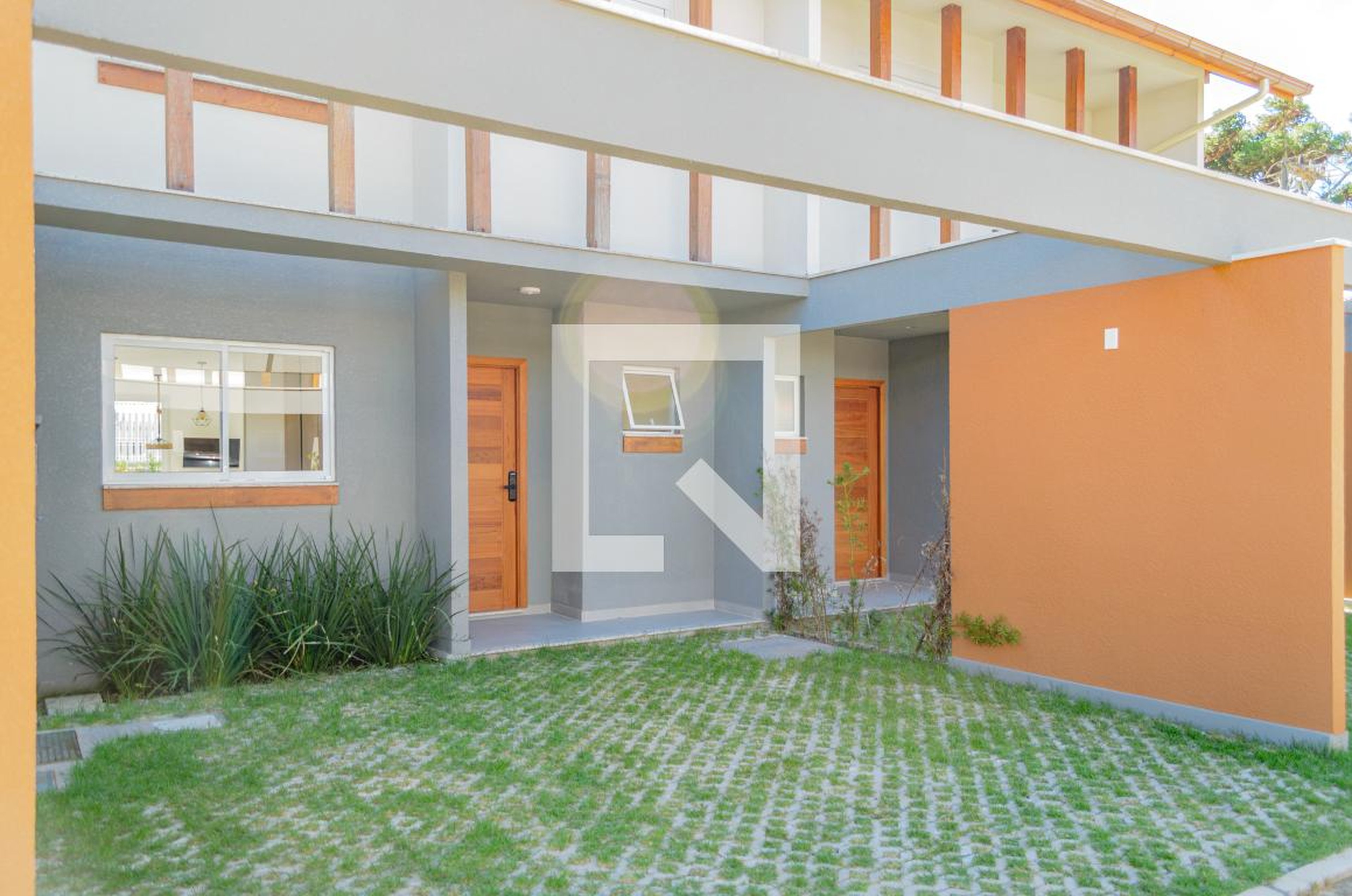 Fachada Condomínio em Rua Sagrado Coração de Jesus, 811