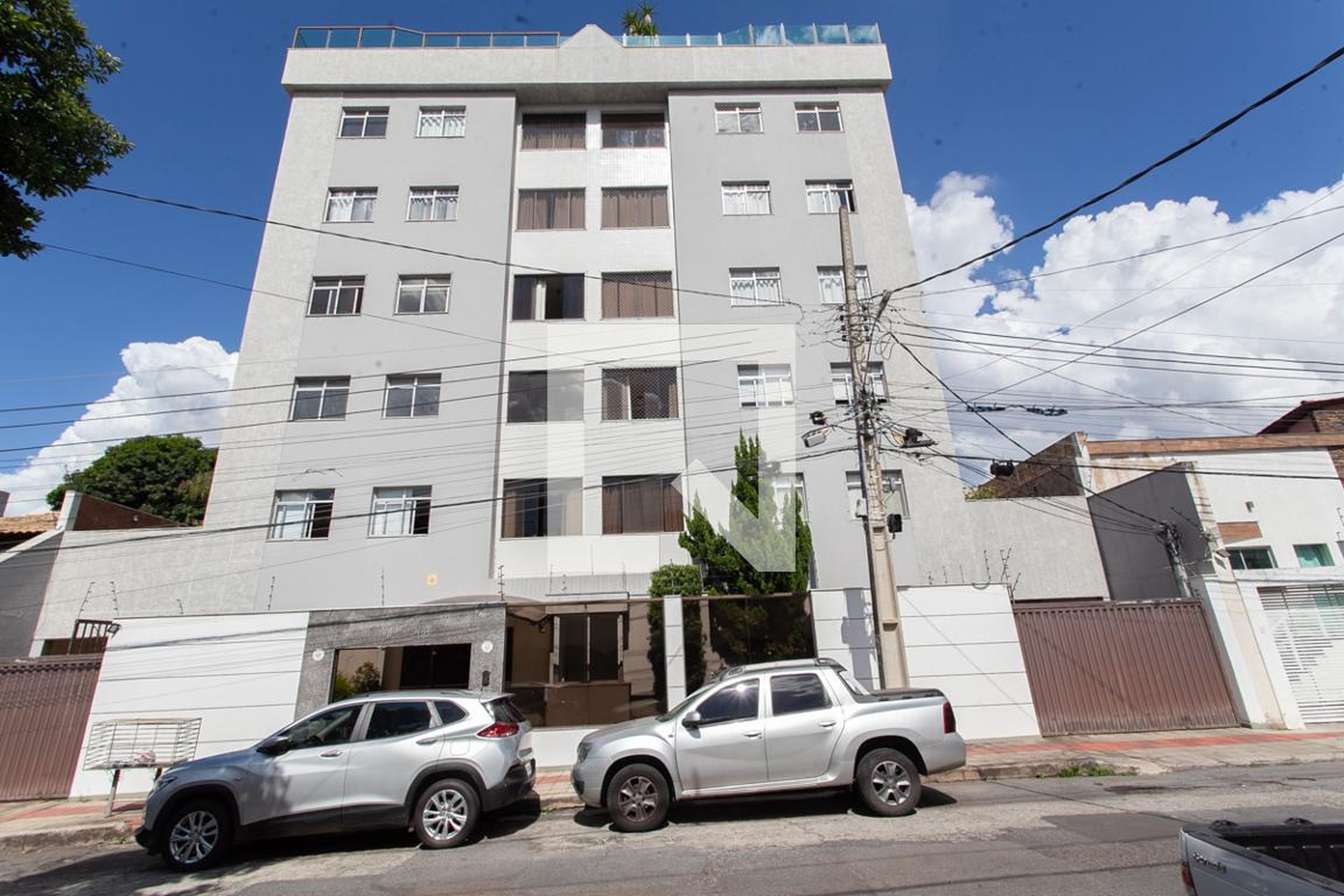 Fachada Condomínio em Rua Fernando Ferrari, 260