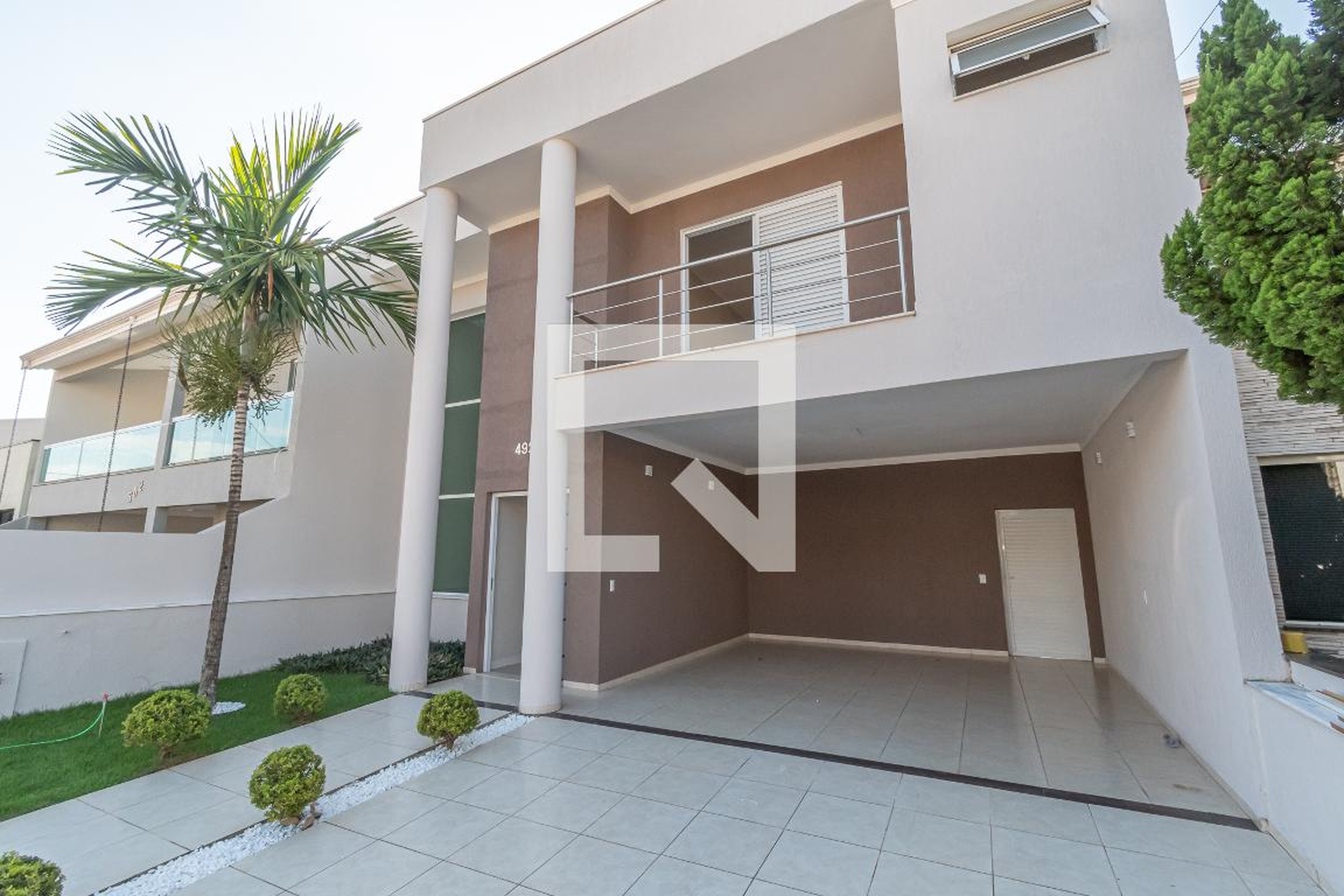 Fachada Condomínio em Rua Pastor Hugo Gegembauer, 1