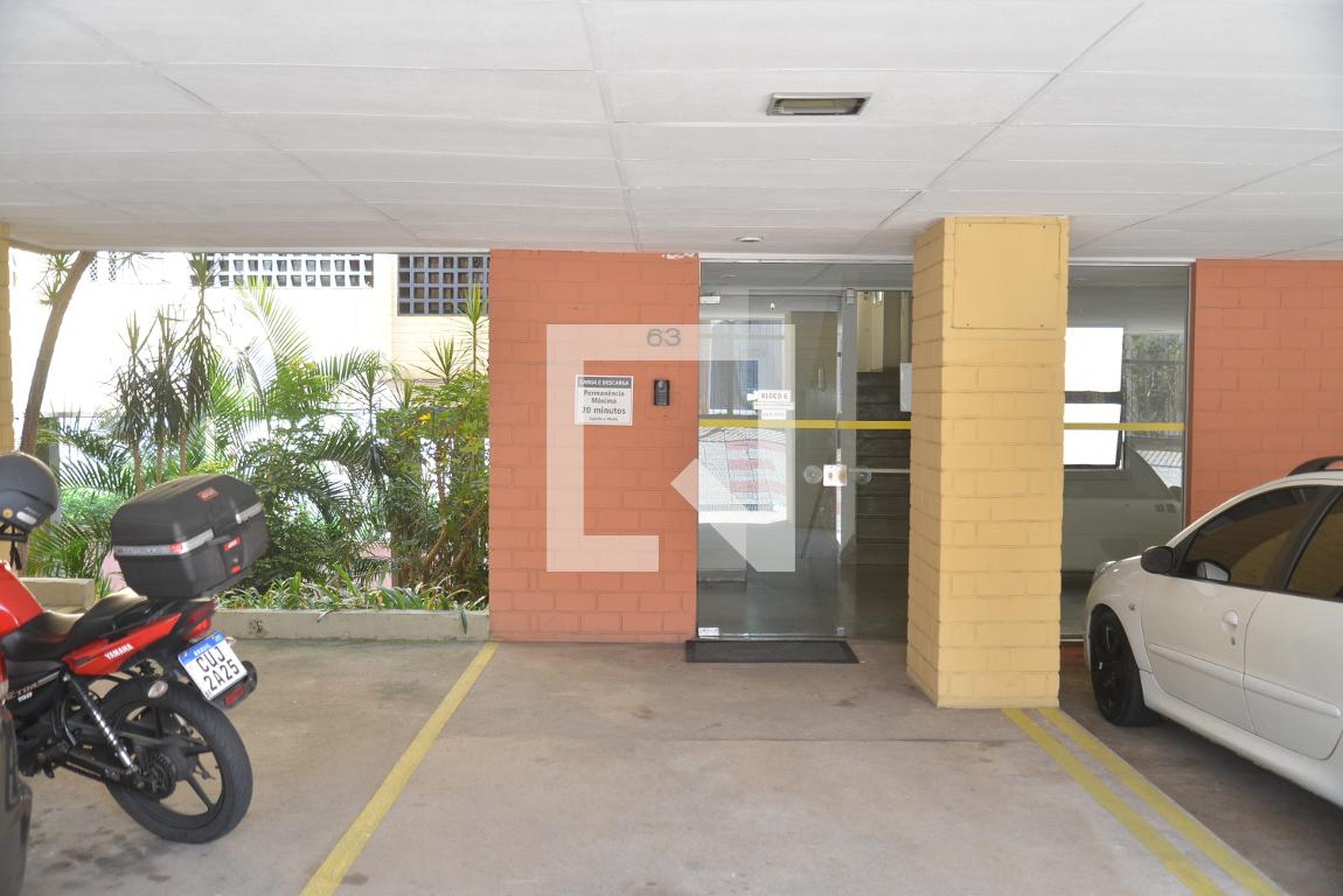 Hall de entrada - Jacarandá