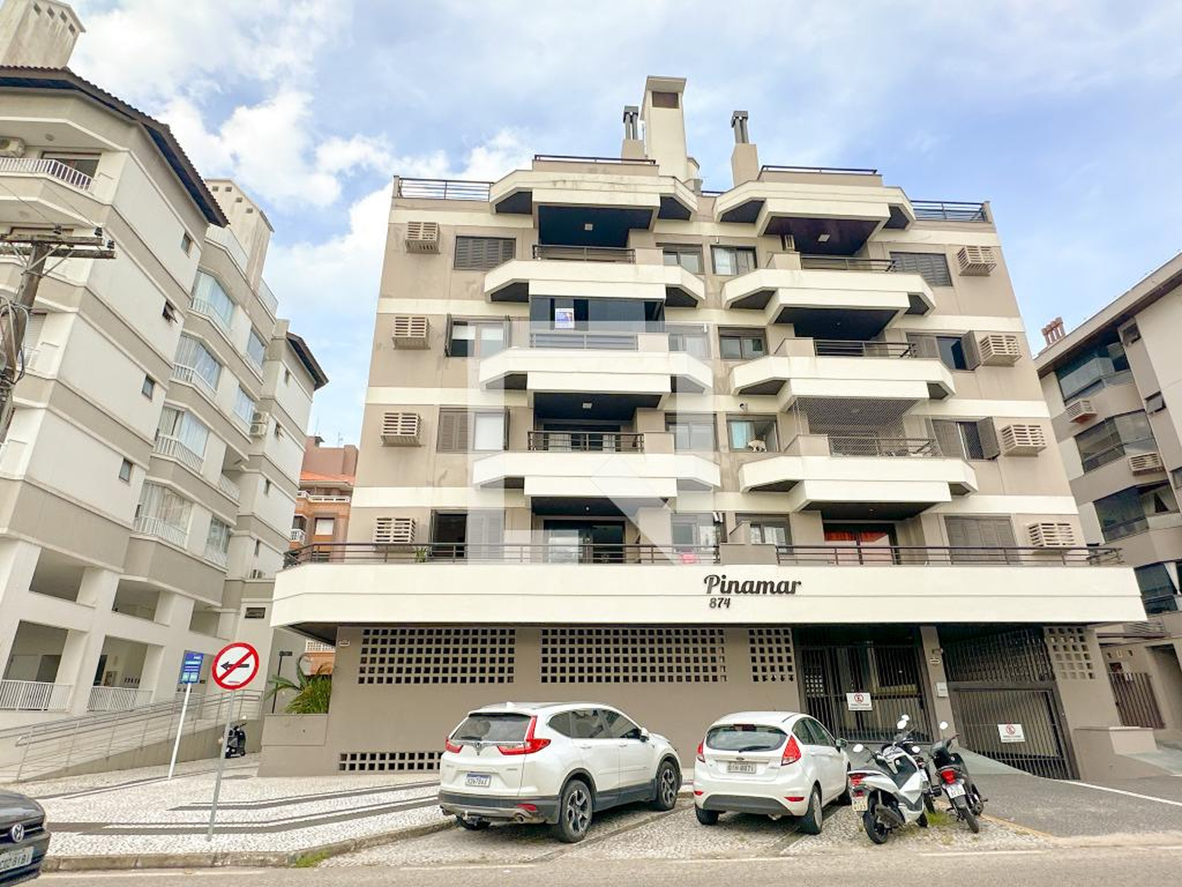 Fachada Condomínio em Avenida dos Salmões, 874