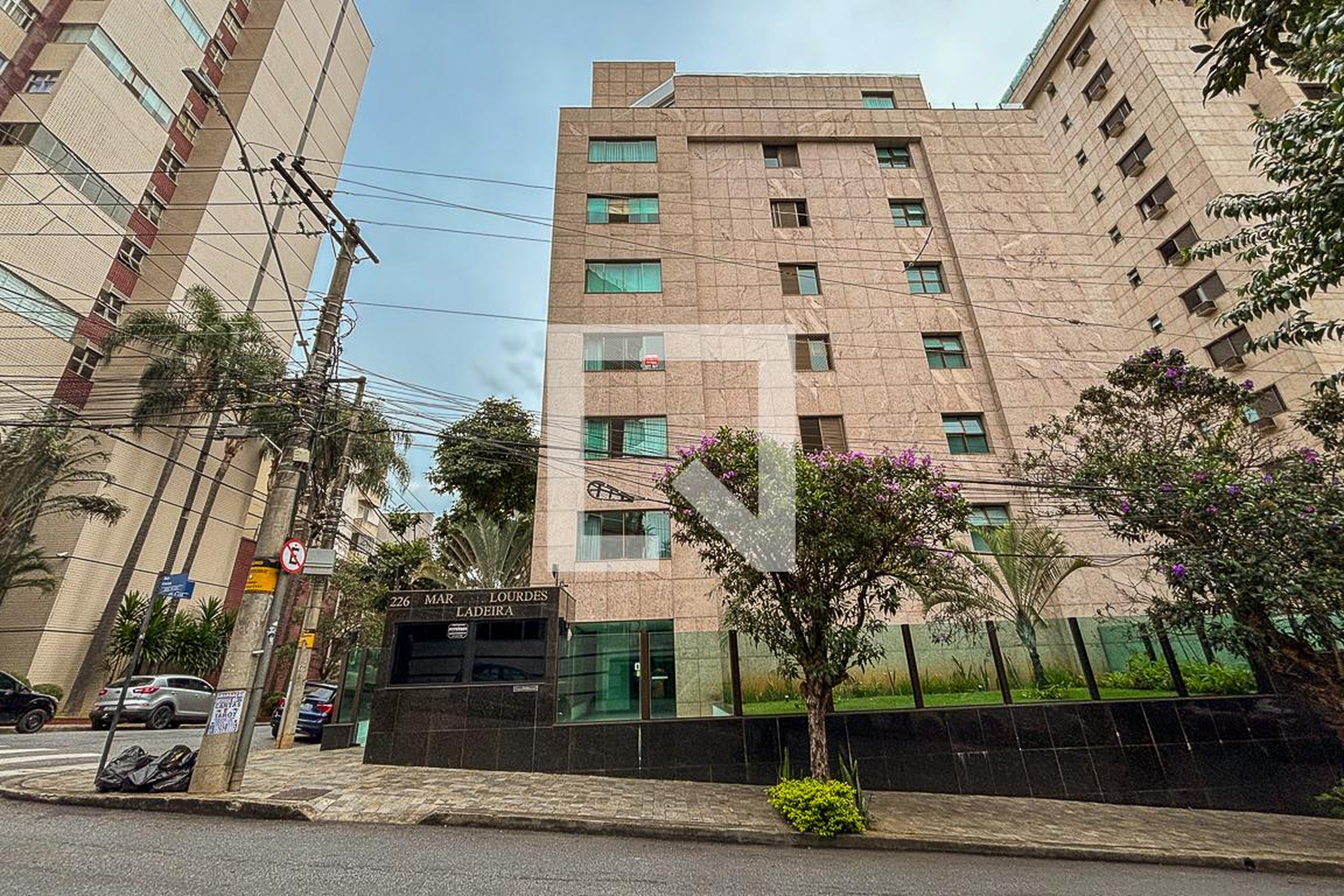 Fachada Condomínio em Rua Flórida, 226