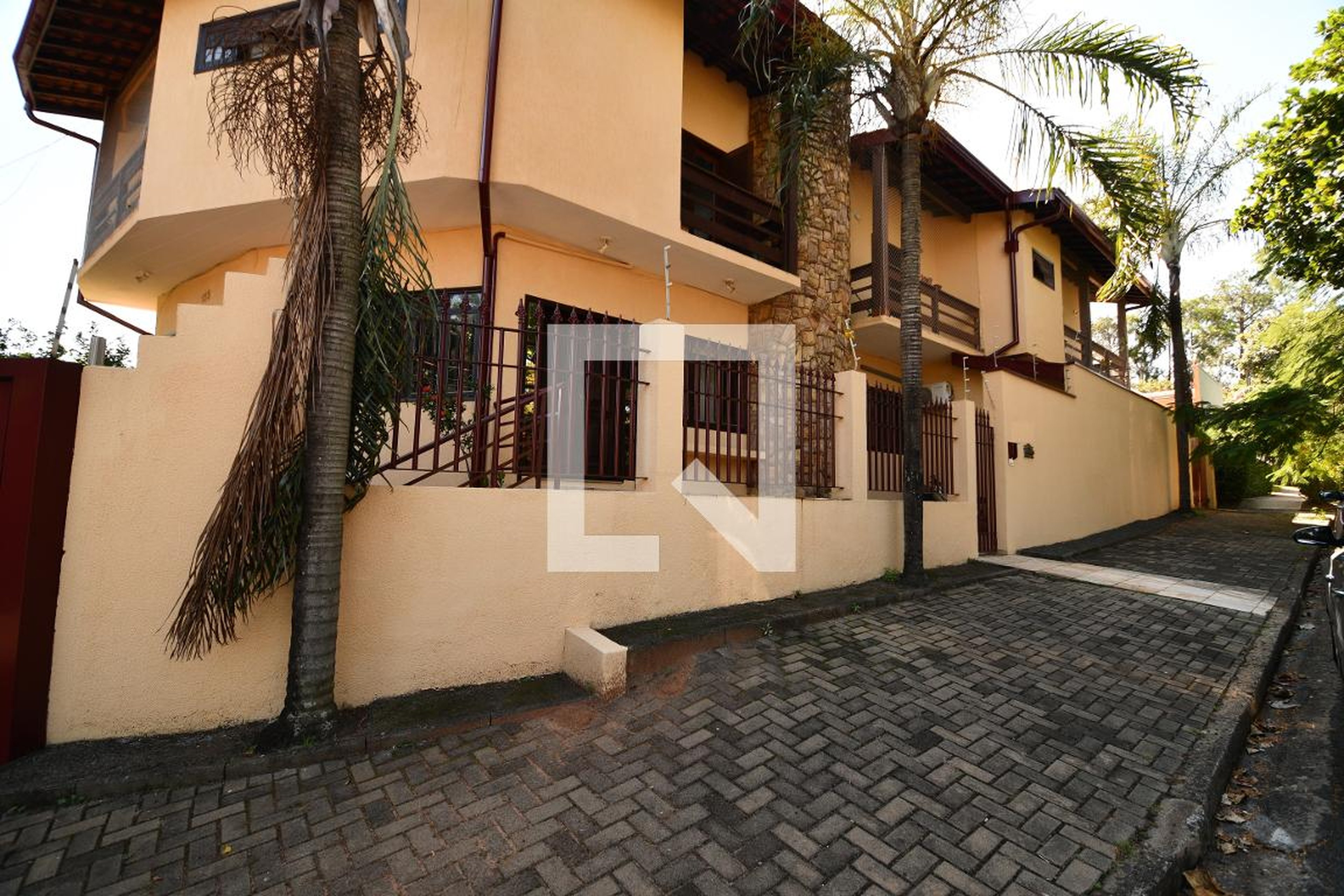 Fachada do Prédio Condomínio em Rua Doutor Alfredo Antônio Martineli, 132