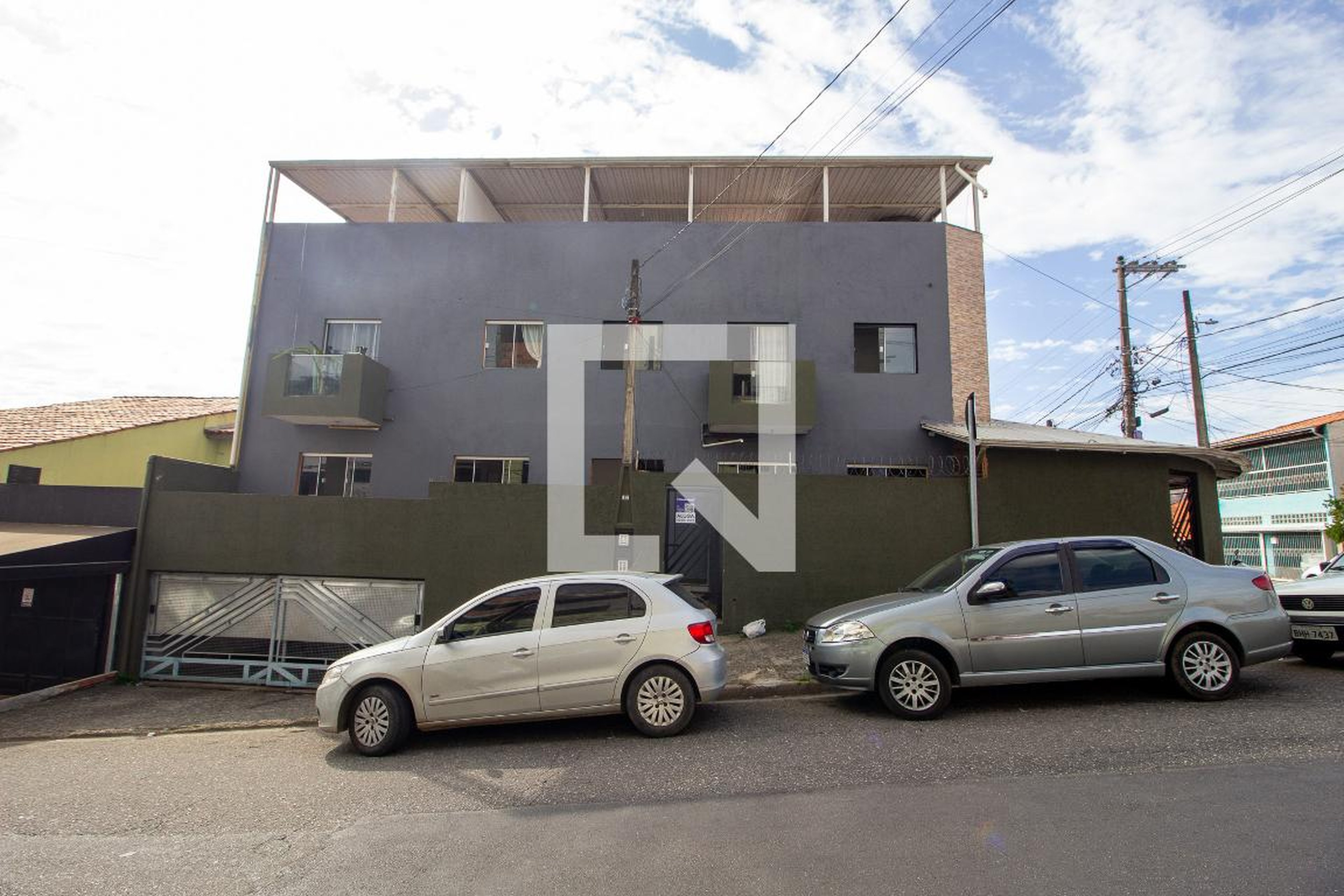 Fachada Condomínio em Rua Belmiro Moreira Soares, 667