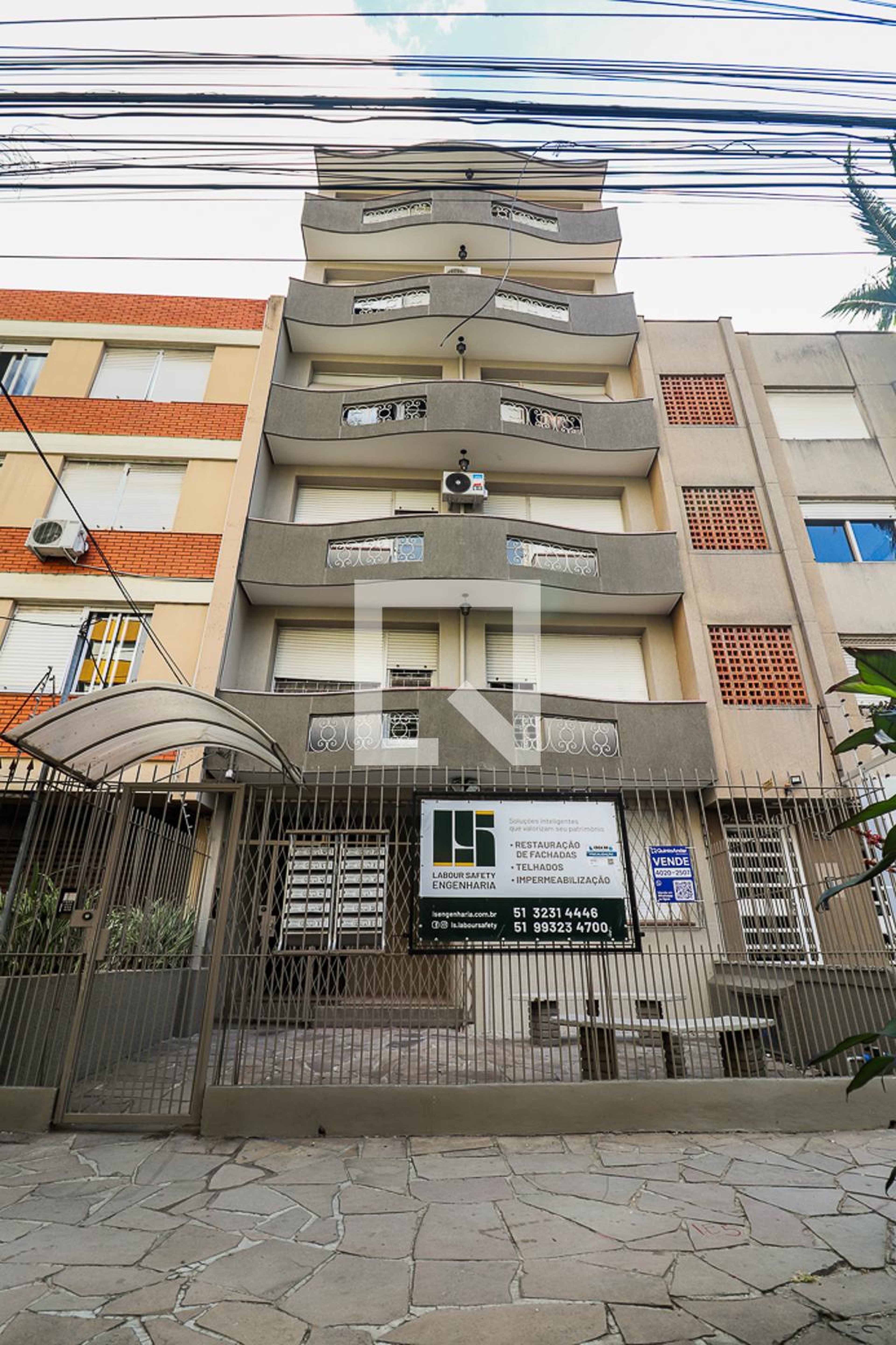 Fachada Condomínio em Rua Felipe Camarão, 321