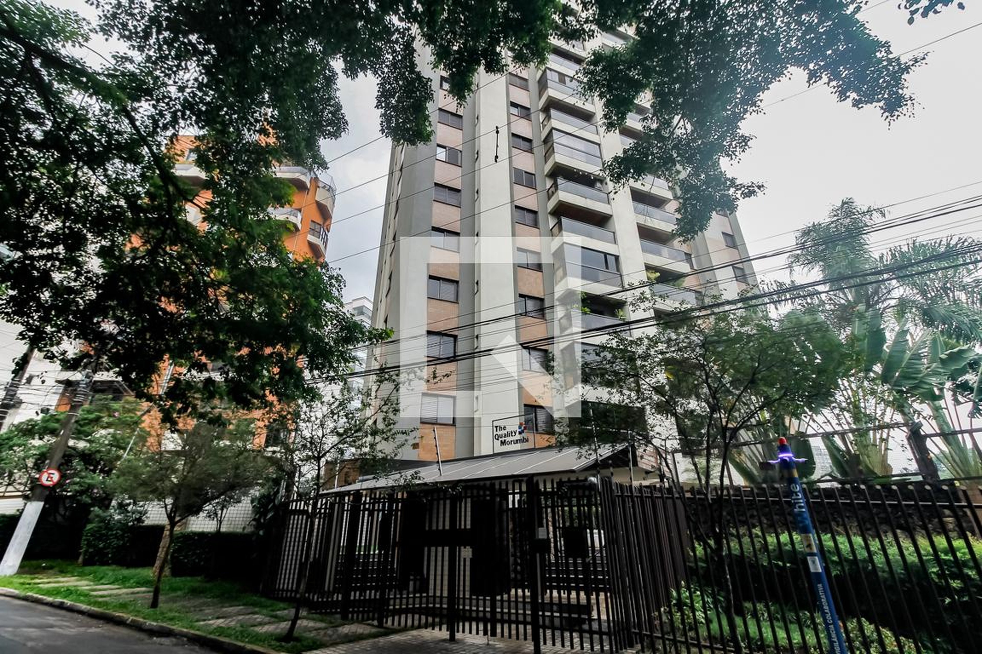 Fachada do Prédio Condomínio em Rua Doutor James Ferraz Alvim, 347