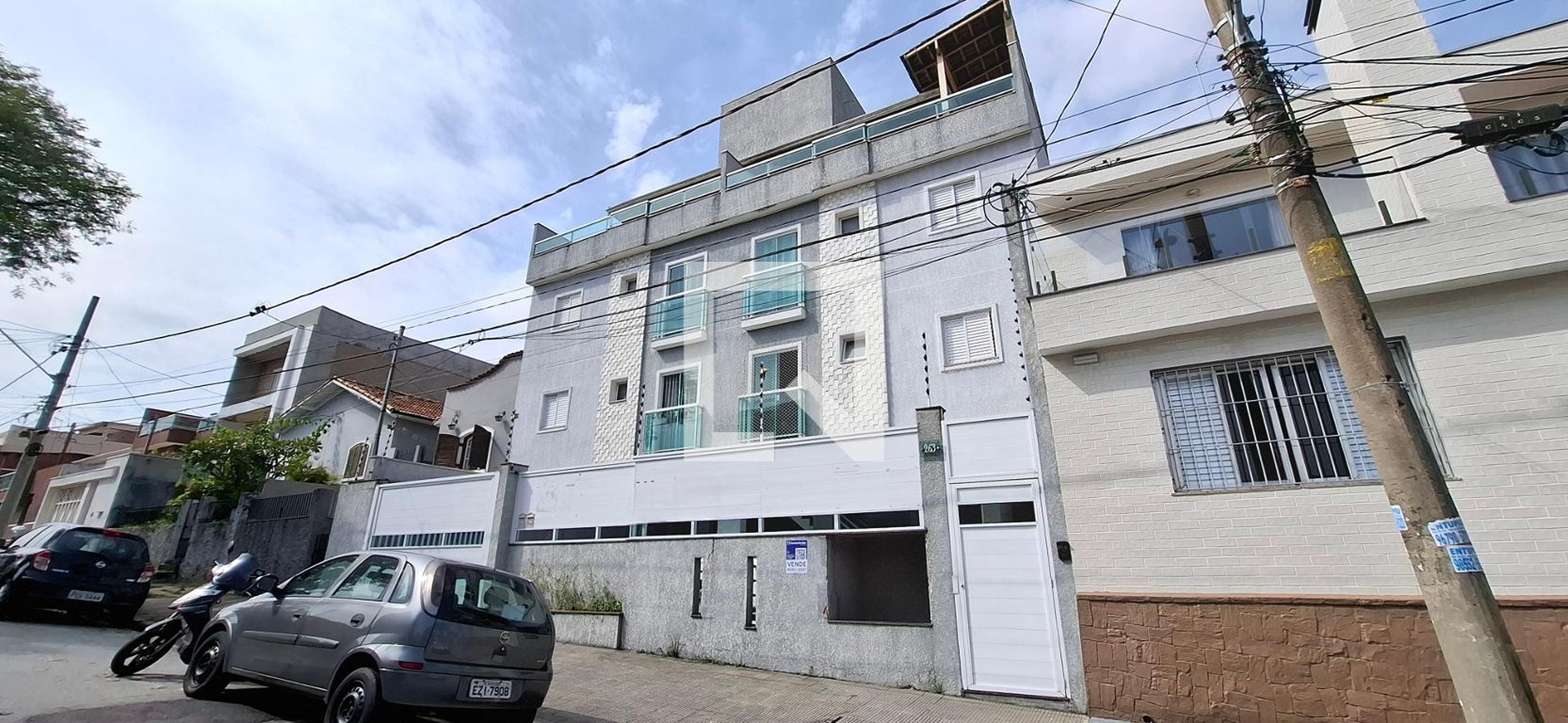 Fachada Condomínio em Rua Jorge Chamas, 263