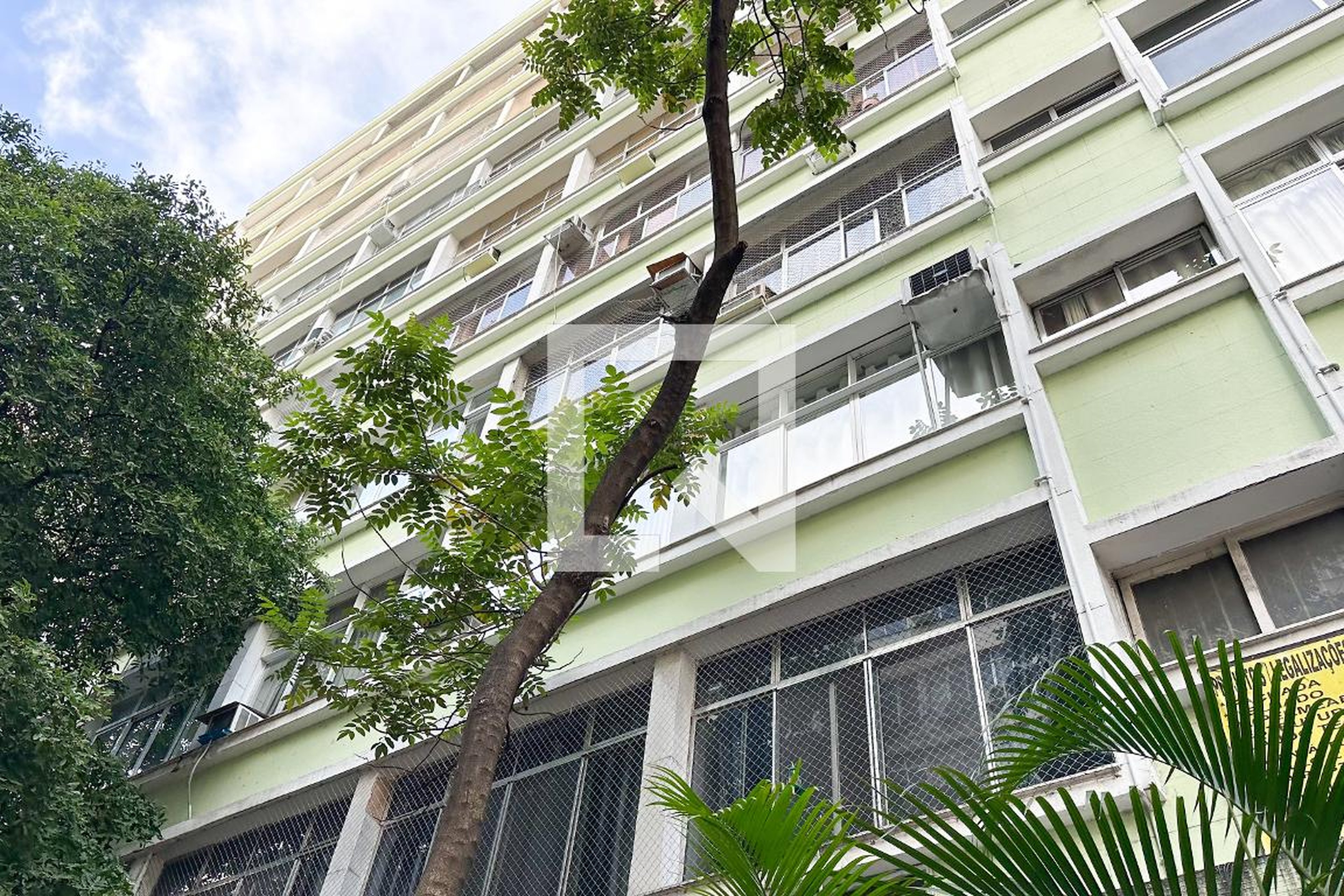 Fachada Condomínio em Rua Barata Ribeiro, 711