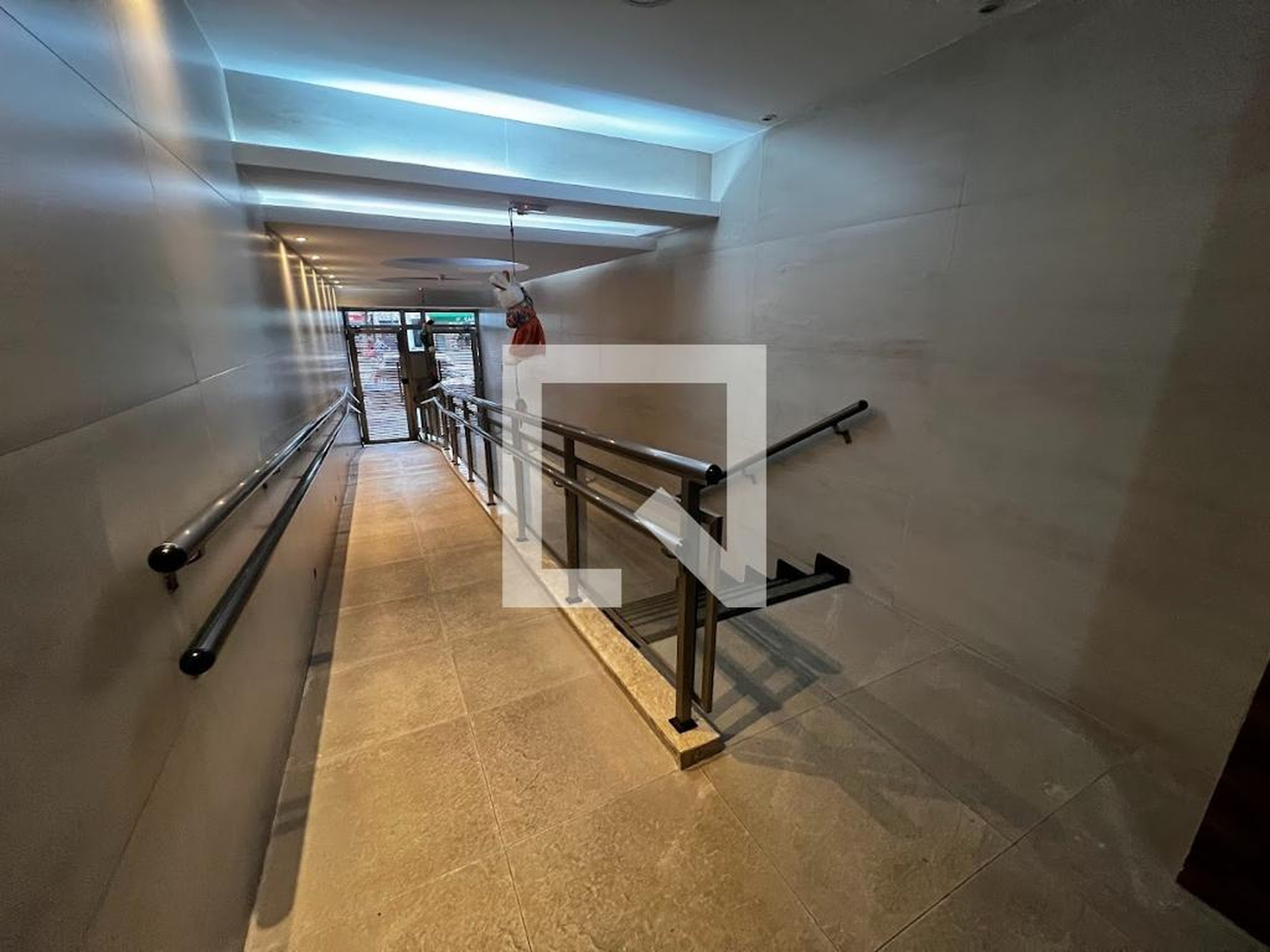 Hall - Edifício Infante Dom Sancho