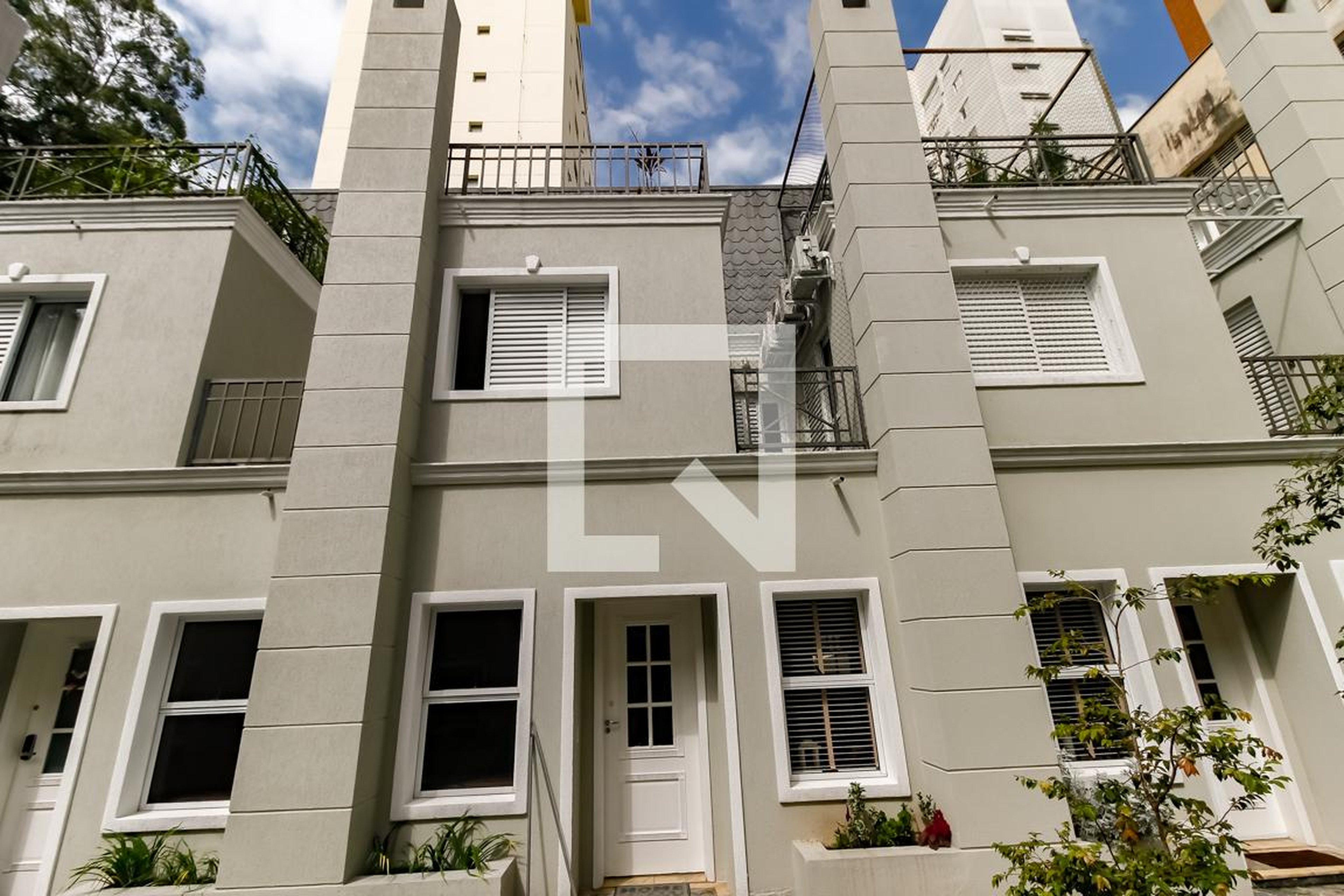 Fachada Condomínio Paris Boulenart