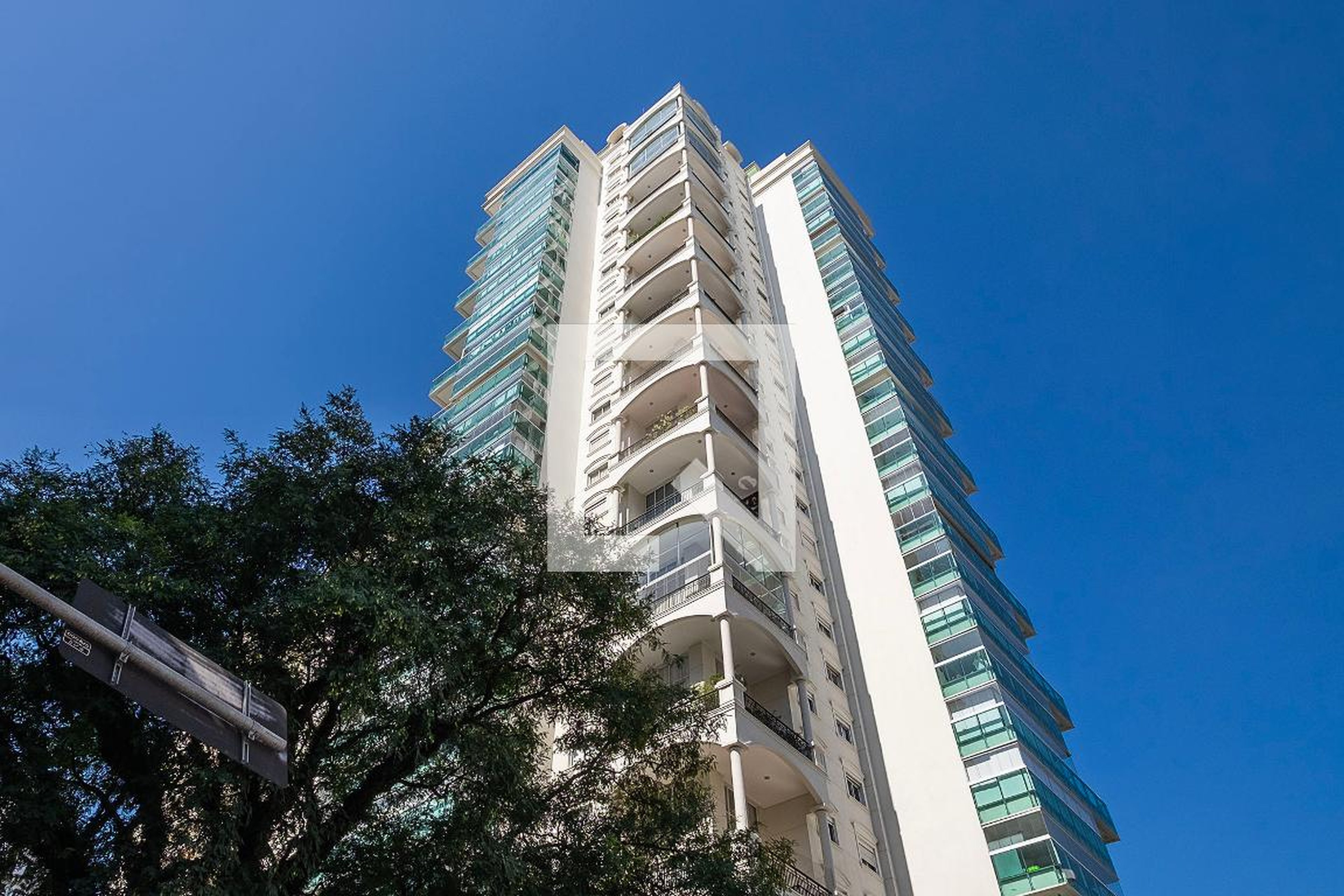 Fachada Condomínio Contemporâneo