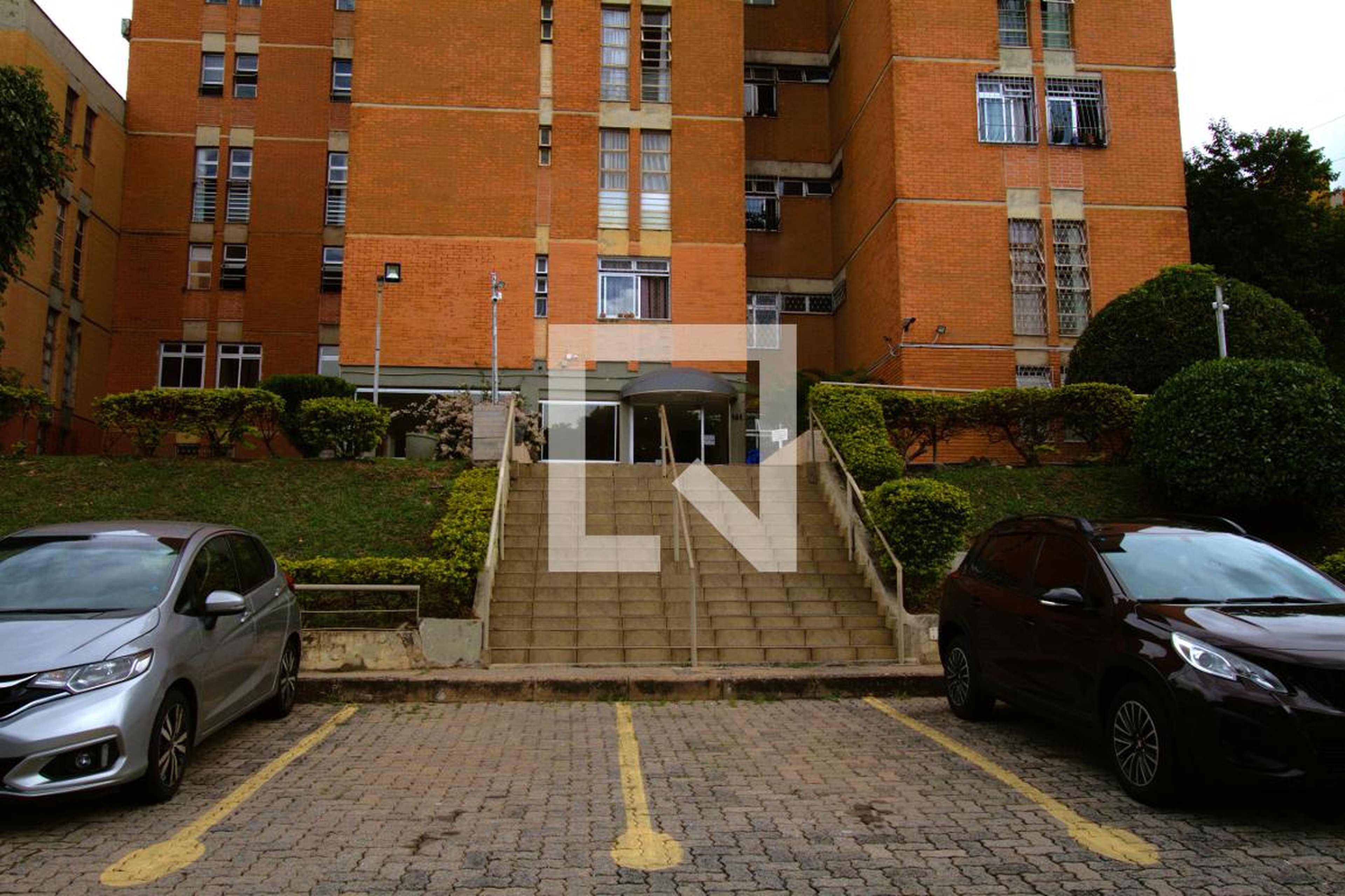 estacionamento - Edifício Bouganville