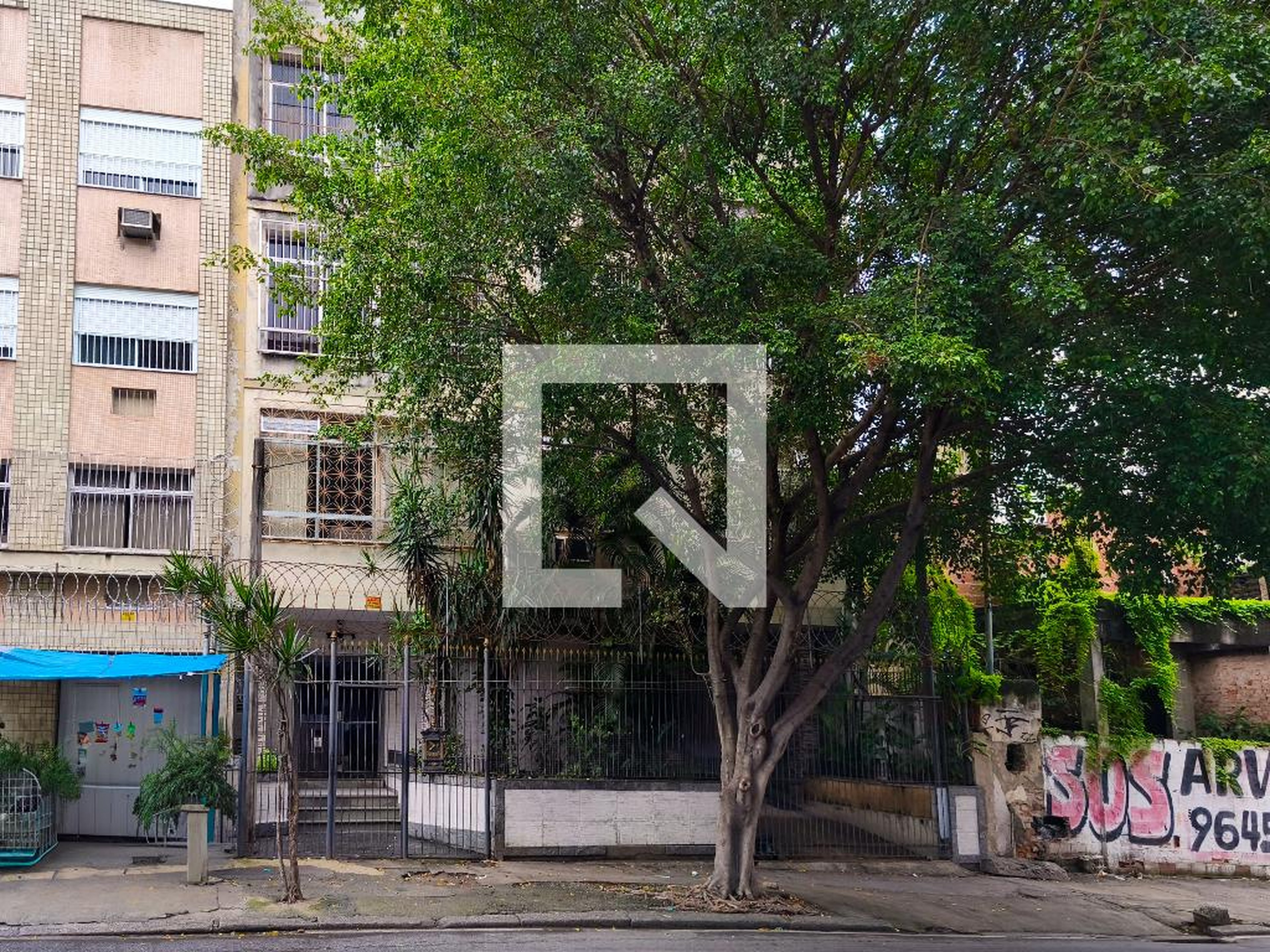 Fachada Condomínio em Rua Sousa Dantas, 22