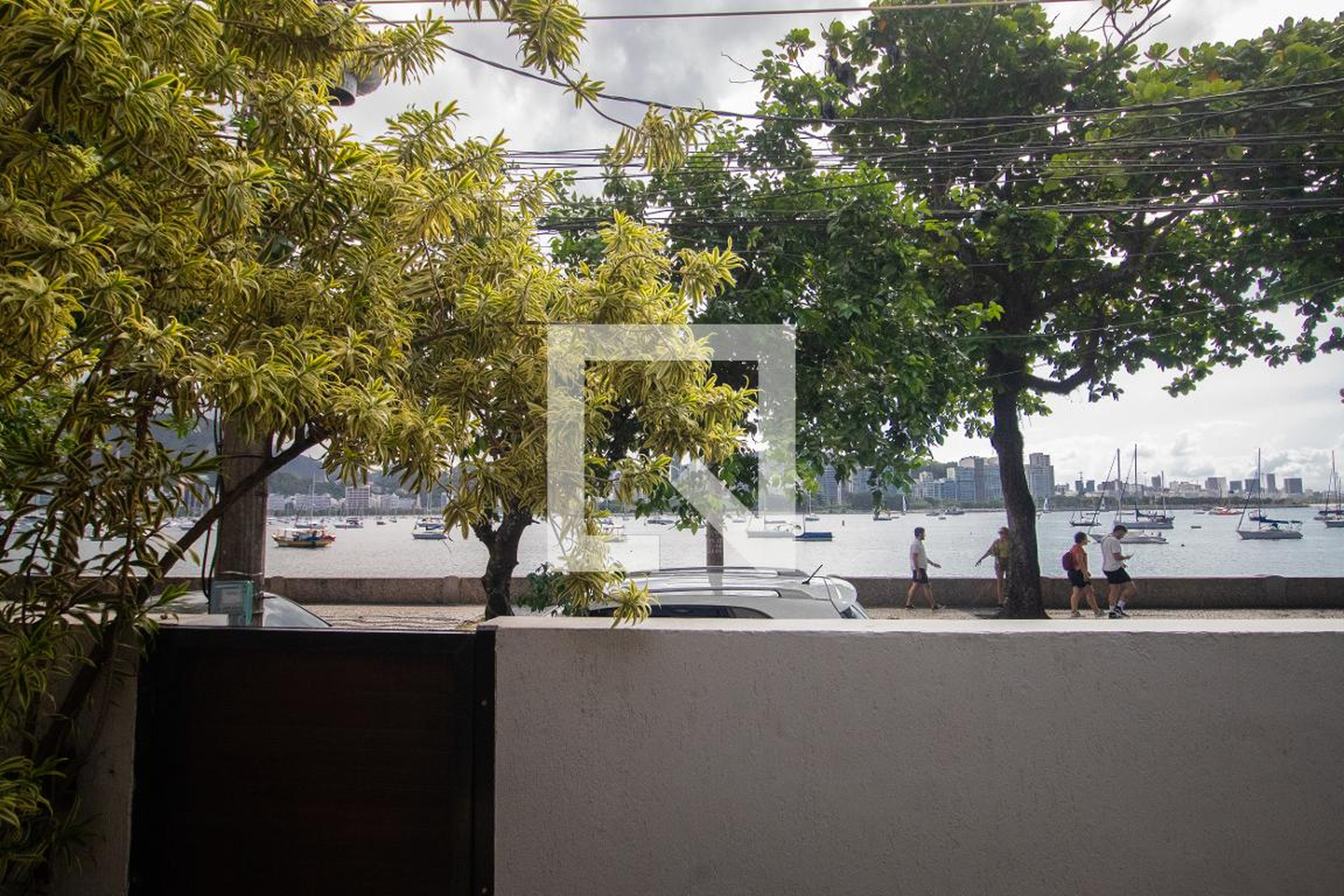 Entrada Condomínio em Avenida Portugal, 592