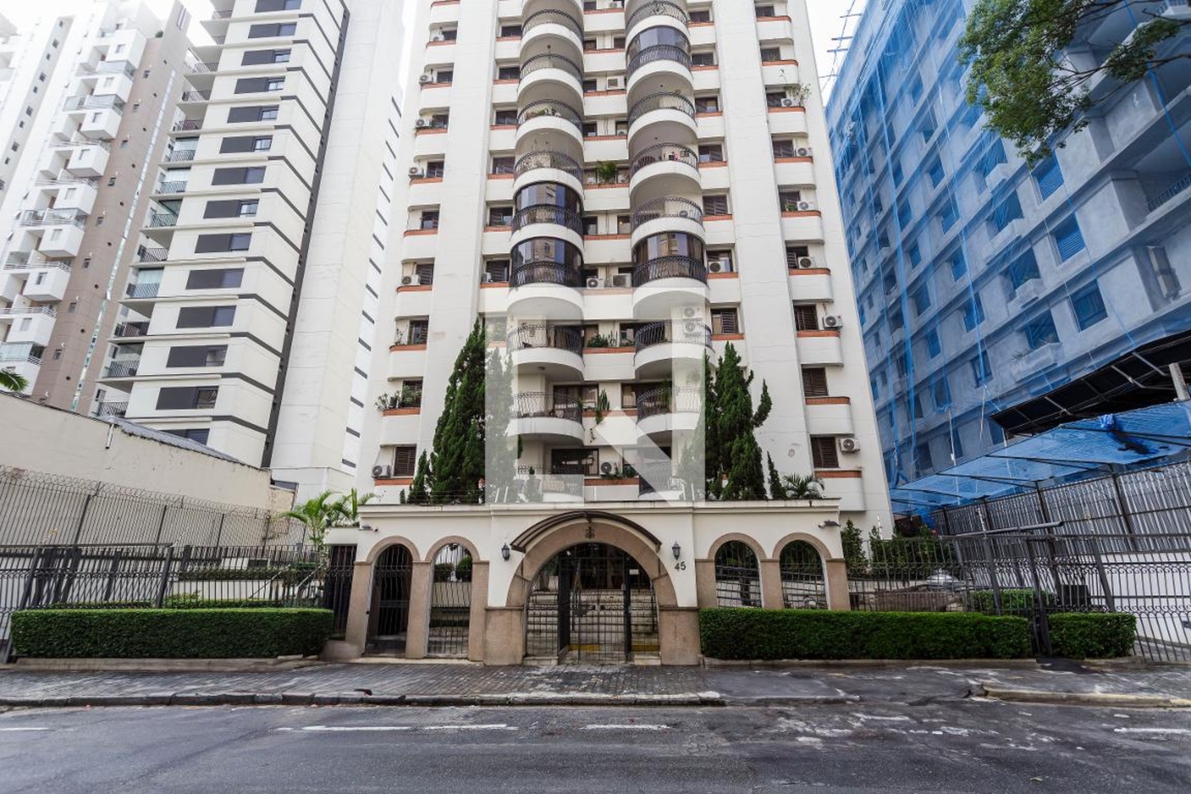 Fachada Condomínio Maison George V