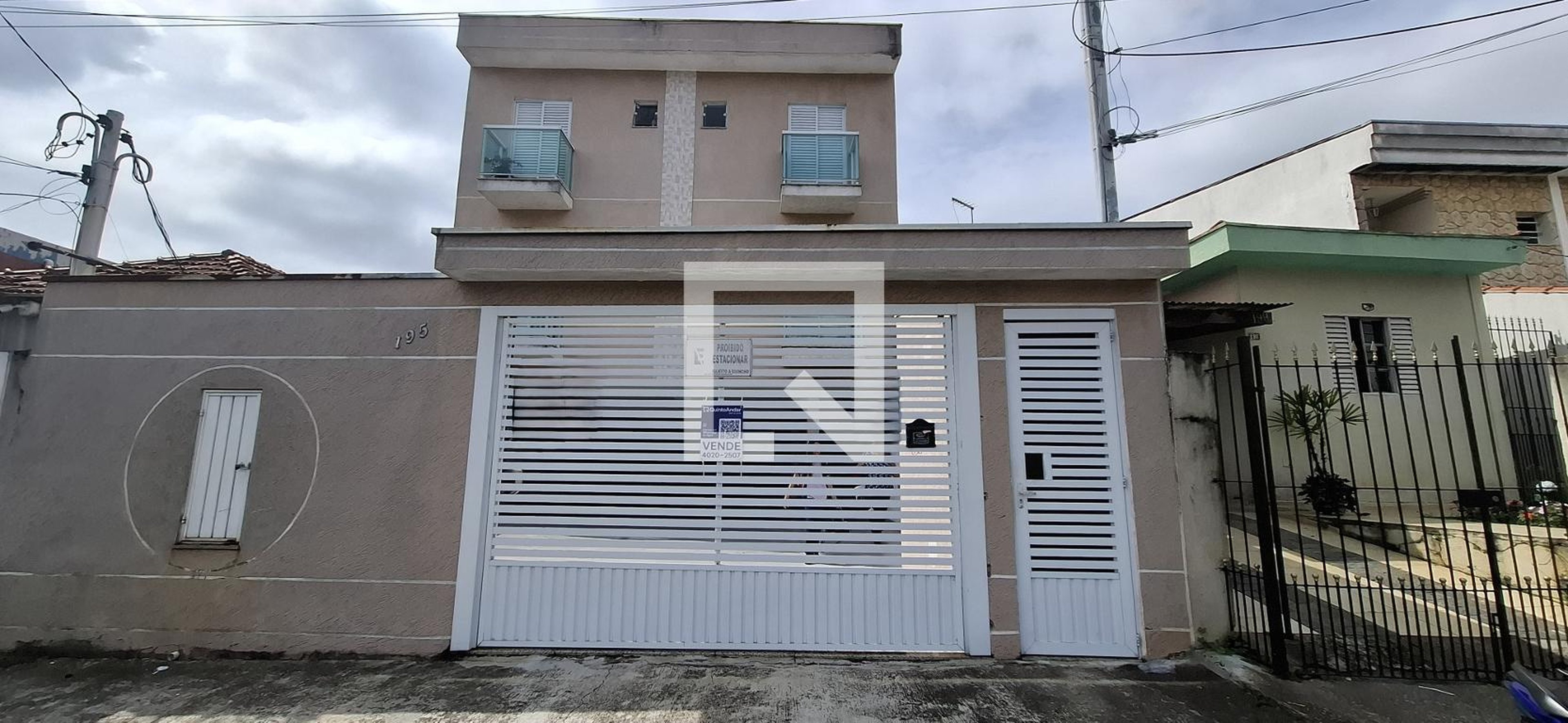 Fachada Condomínio em Rua Londrina, 195