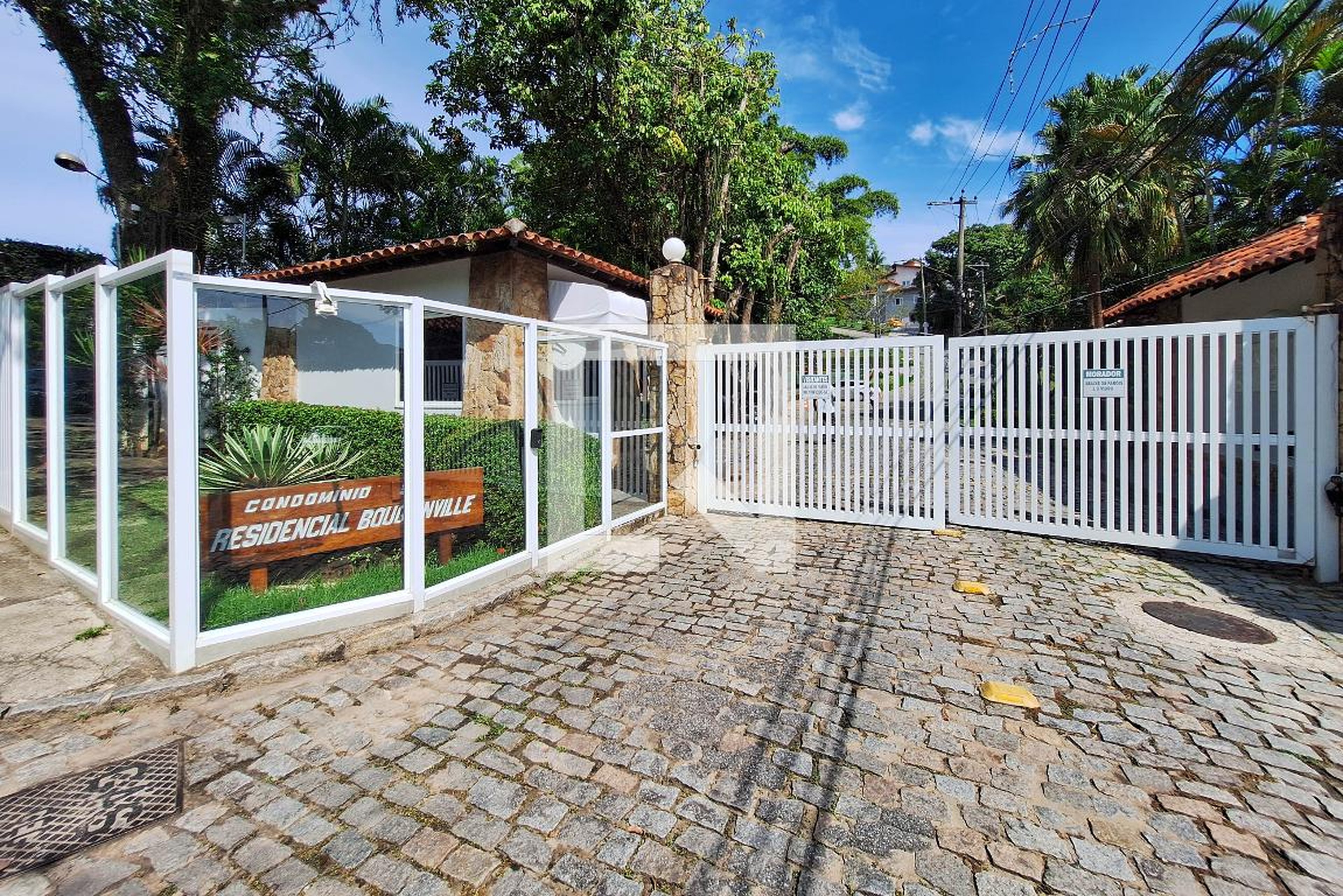 Fachada Condomínio Bougainville Niterói