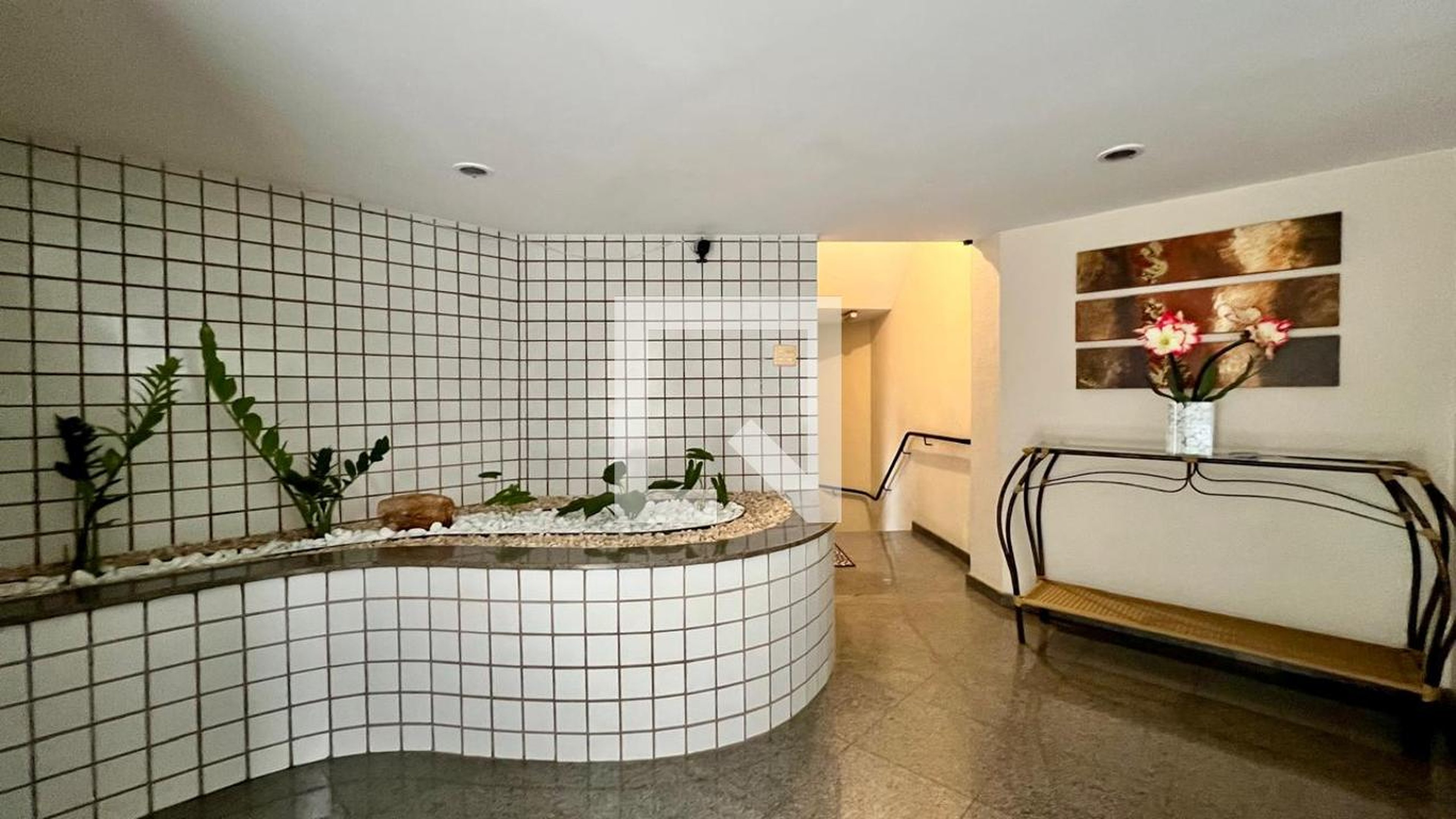 Hall de entrada Condomínio em Rua Cantor Luiz Gonzaga, 160