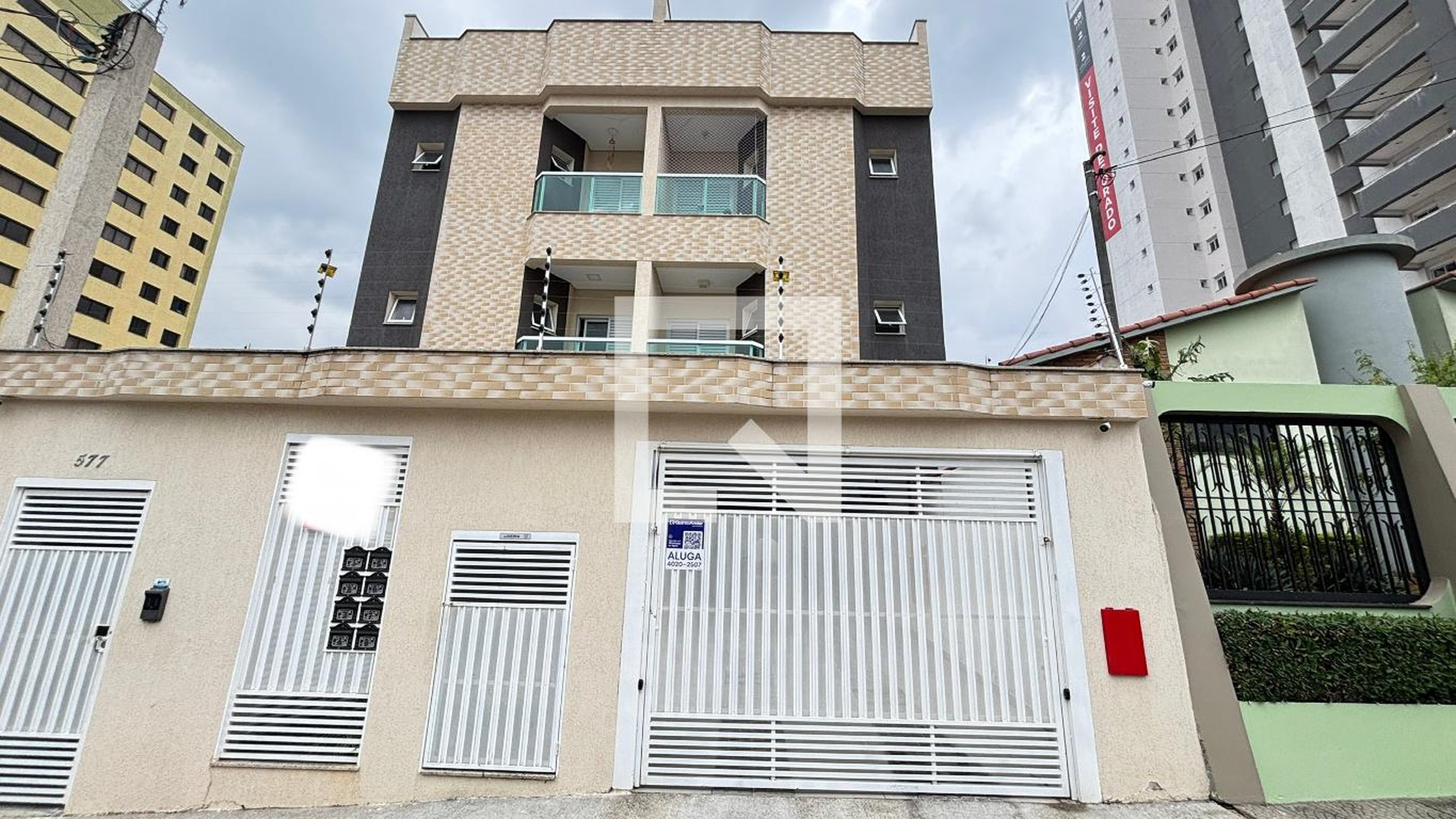 Fachada Condomínio em Rua Espanha, 577