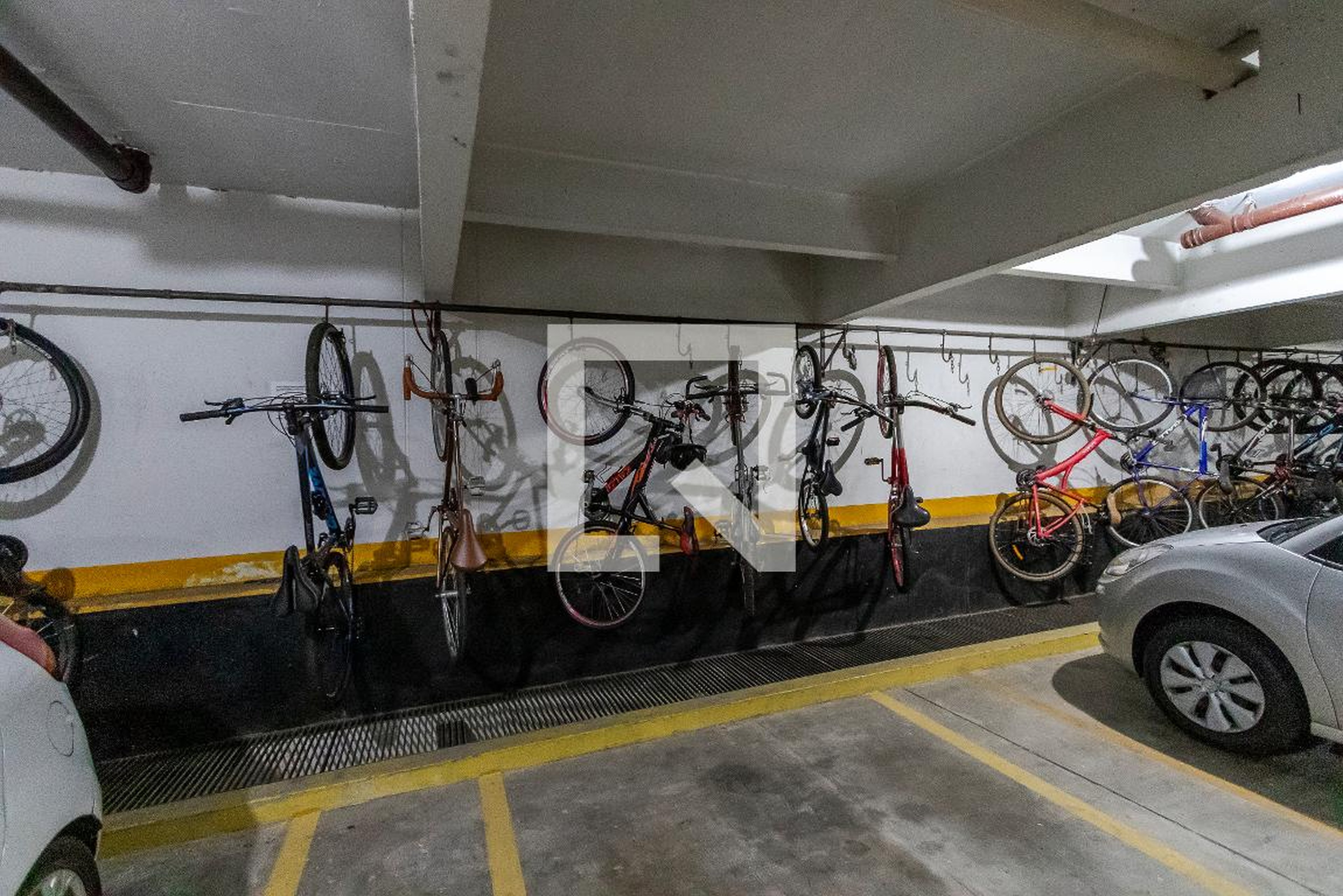 Bicicletário - Ed. Brooklin New Life