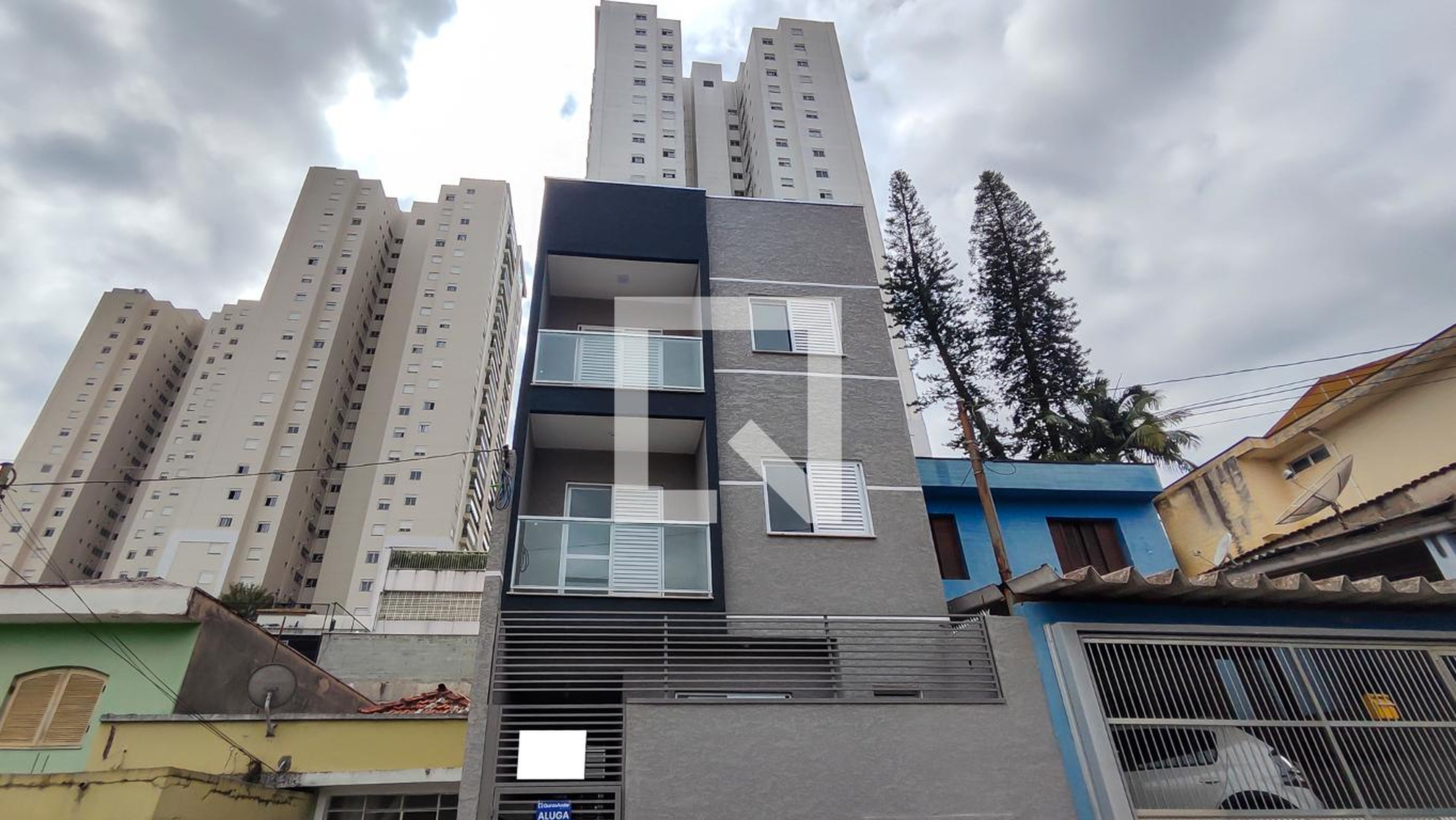 Fachada do Prédio Condomínio em Rua Antônio Ferreira da Silva, 65