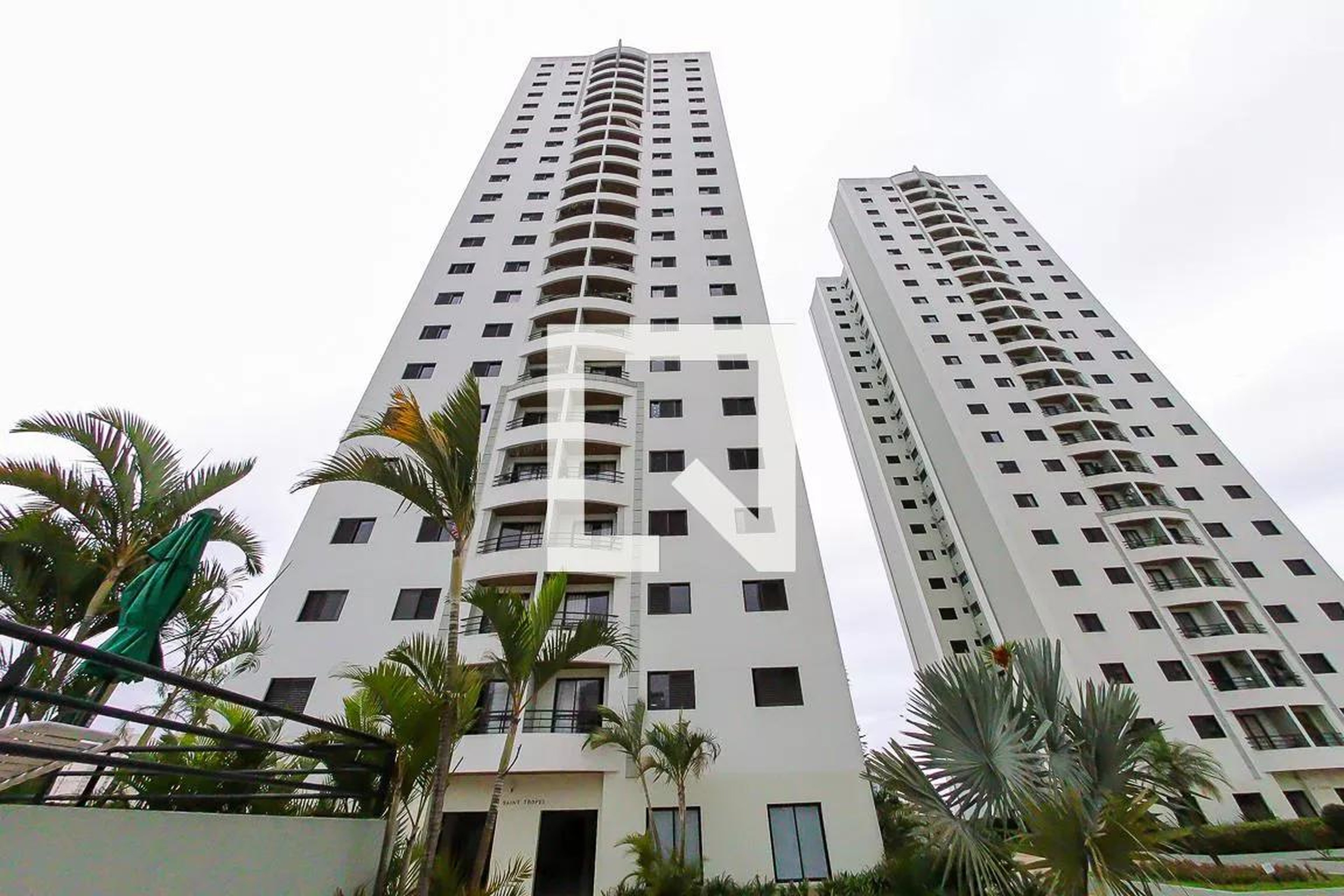 Fachada Residencial Ville Mediterraneé