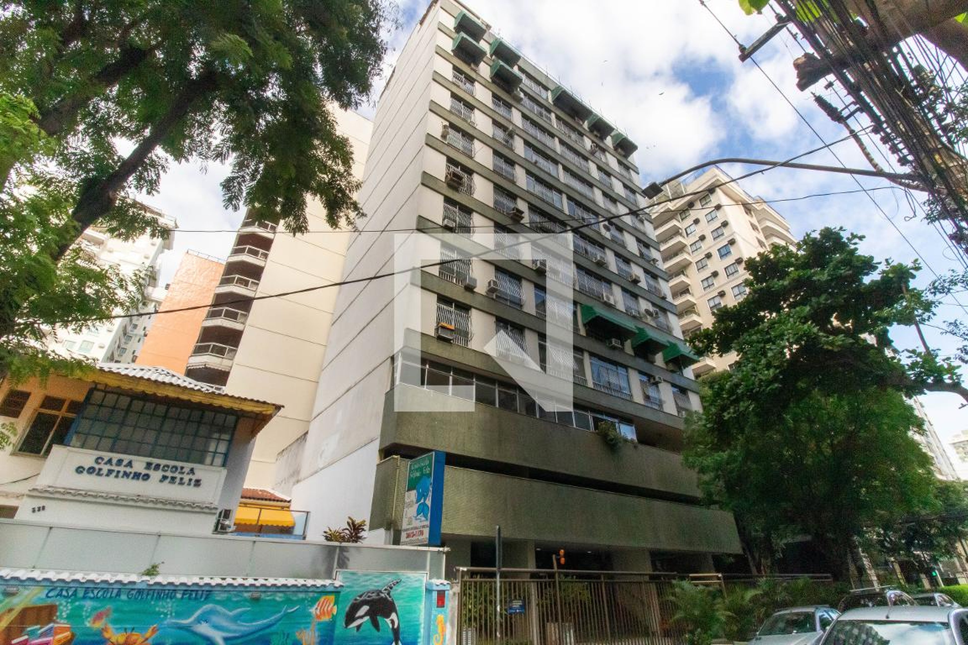 Fachada Condomínio em Rua Cinco de Julho, 322