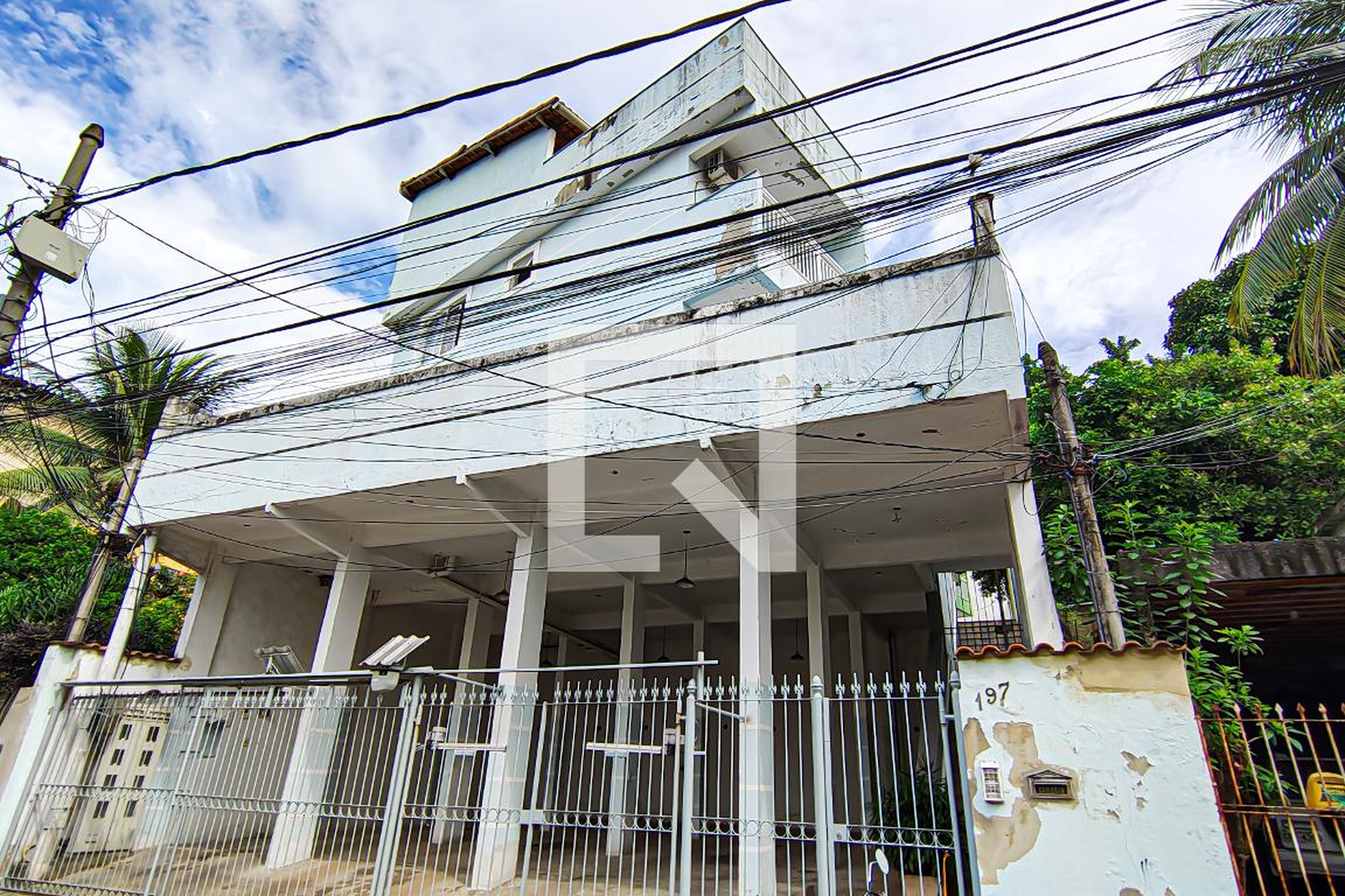 Fachada Condomínio em Rua Ísis, 197