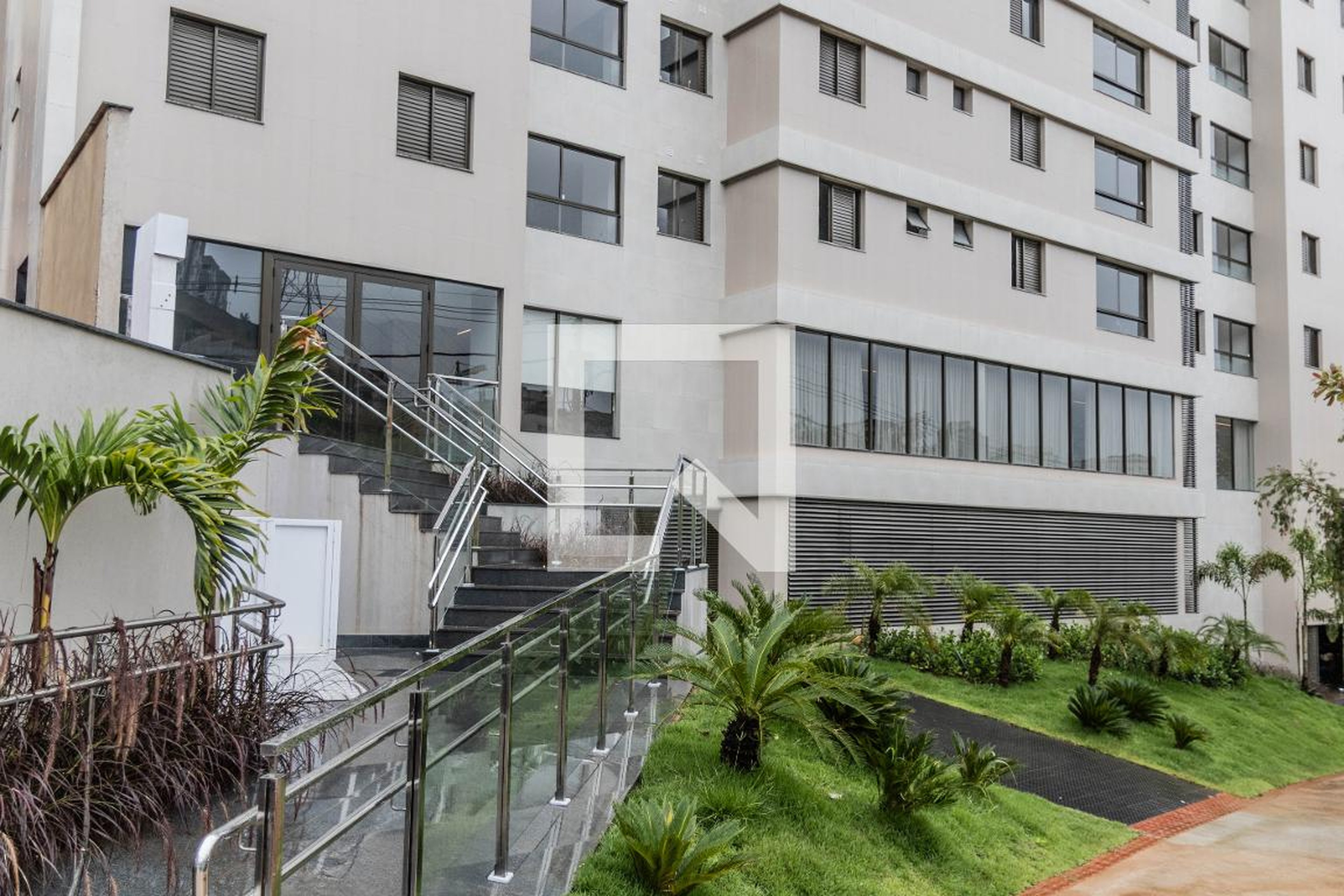 Fachada Condomínio em Avenida José de Oliveira Vaz, 55