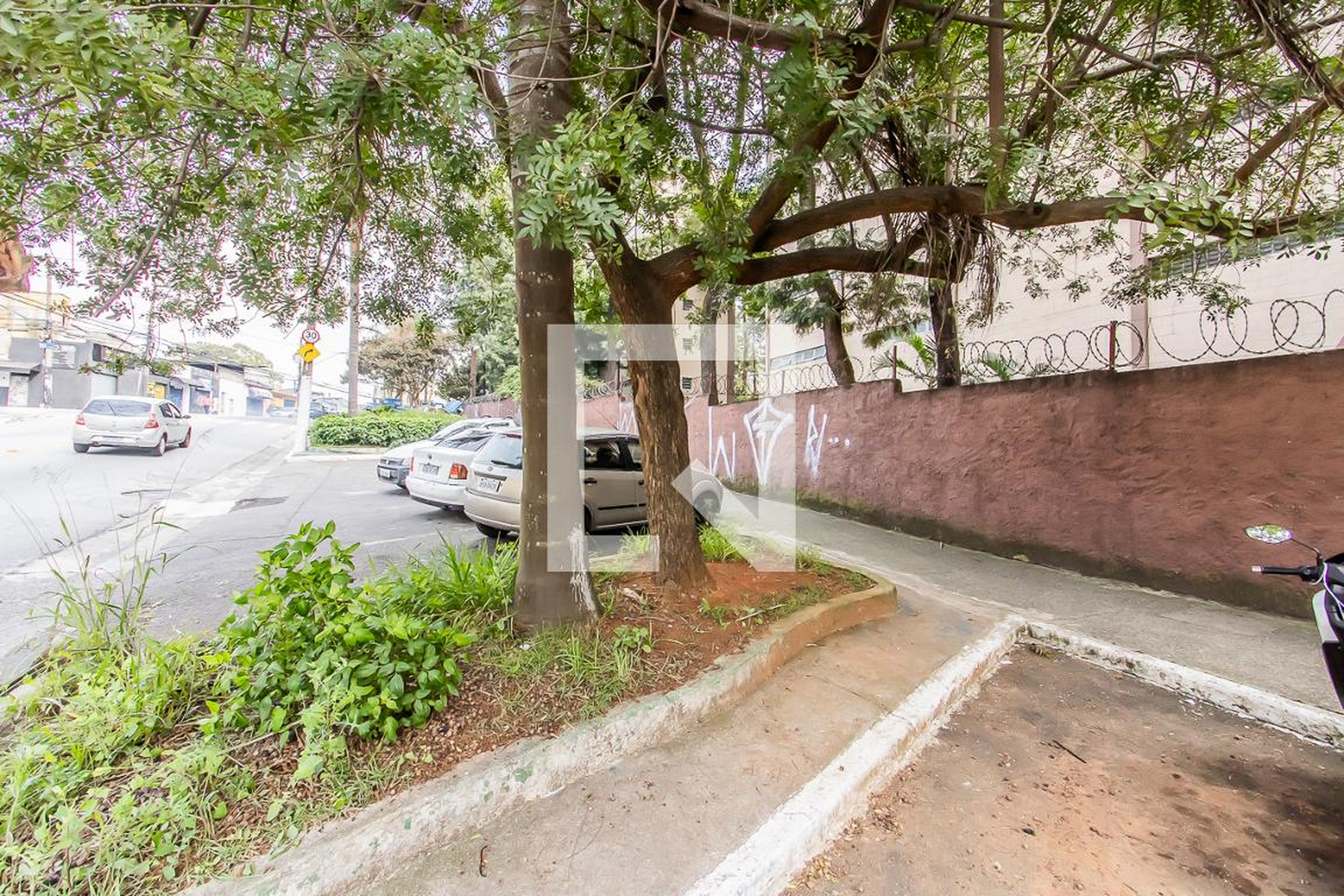 Fachada Condomínio Conjunto Residencial Jardim Flores