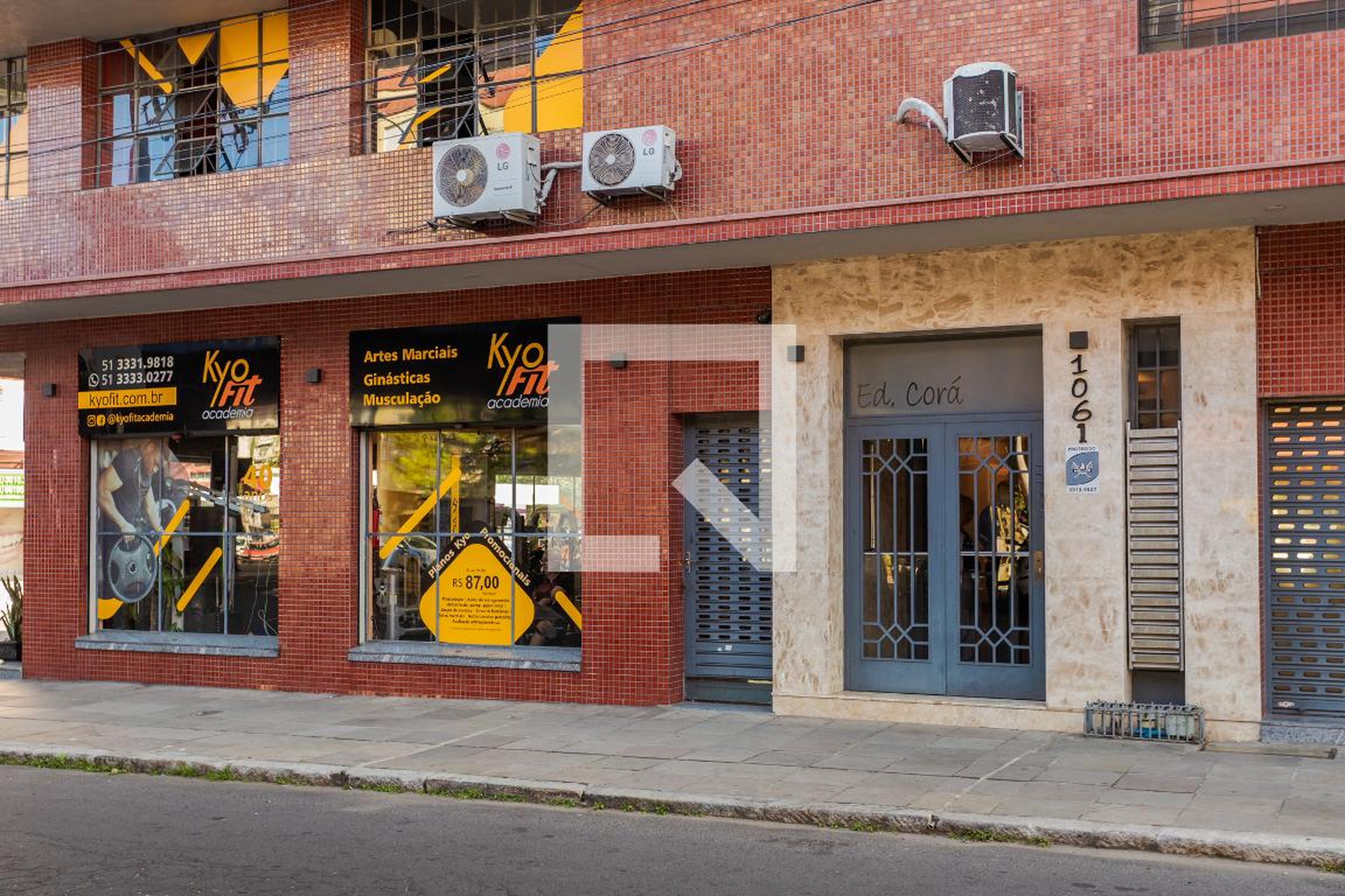 Fachada Edifício Corá