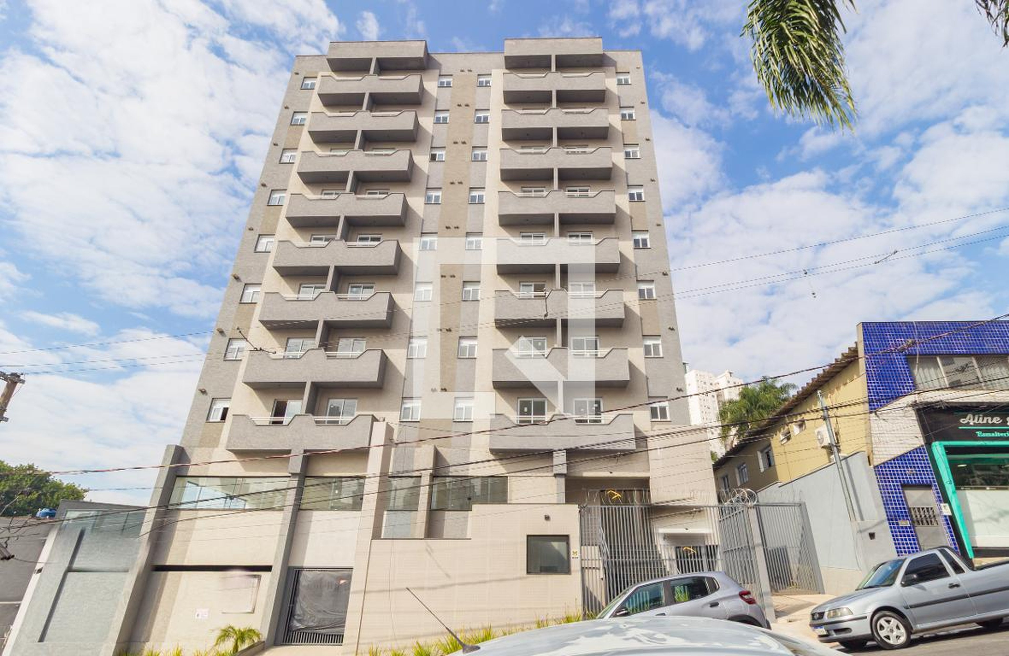 Fachada Condomínio em Rua Pantojo, 1018