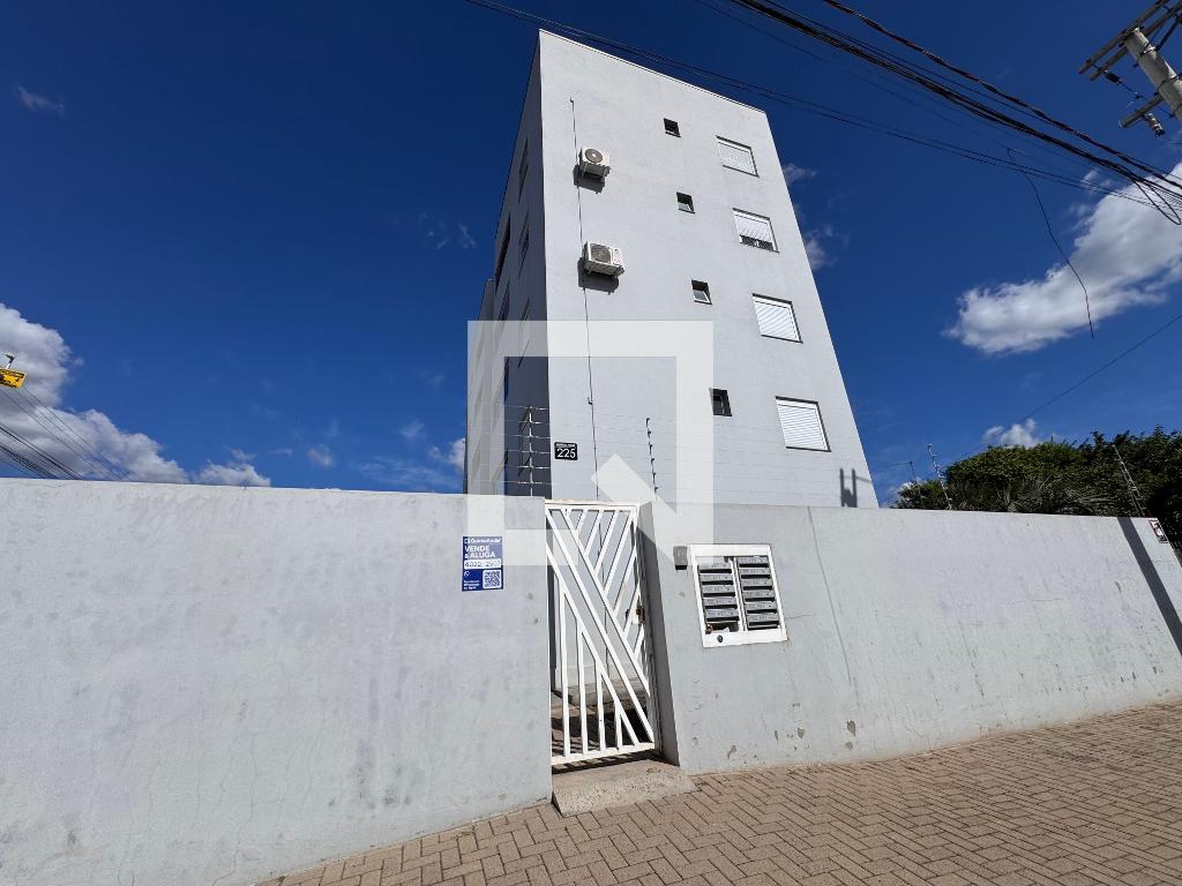 Fachada Condomínio em Rua Bahia, 225