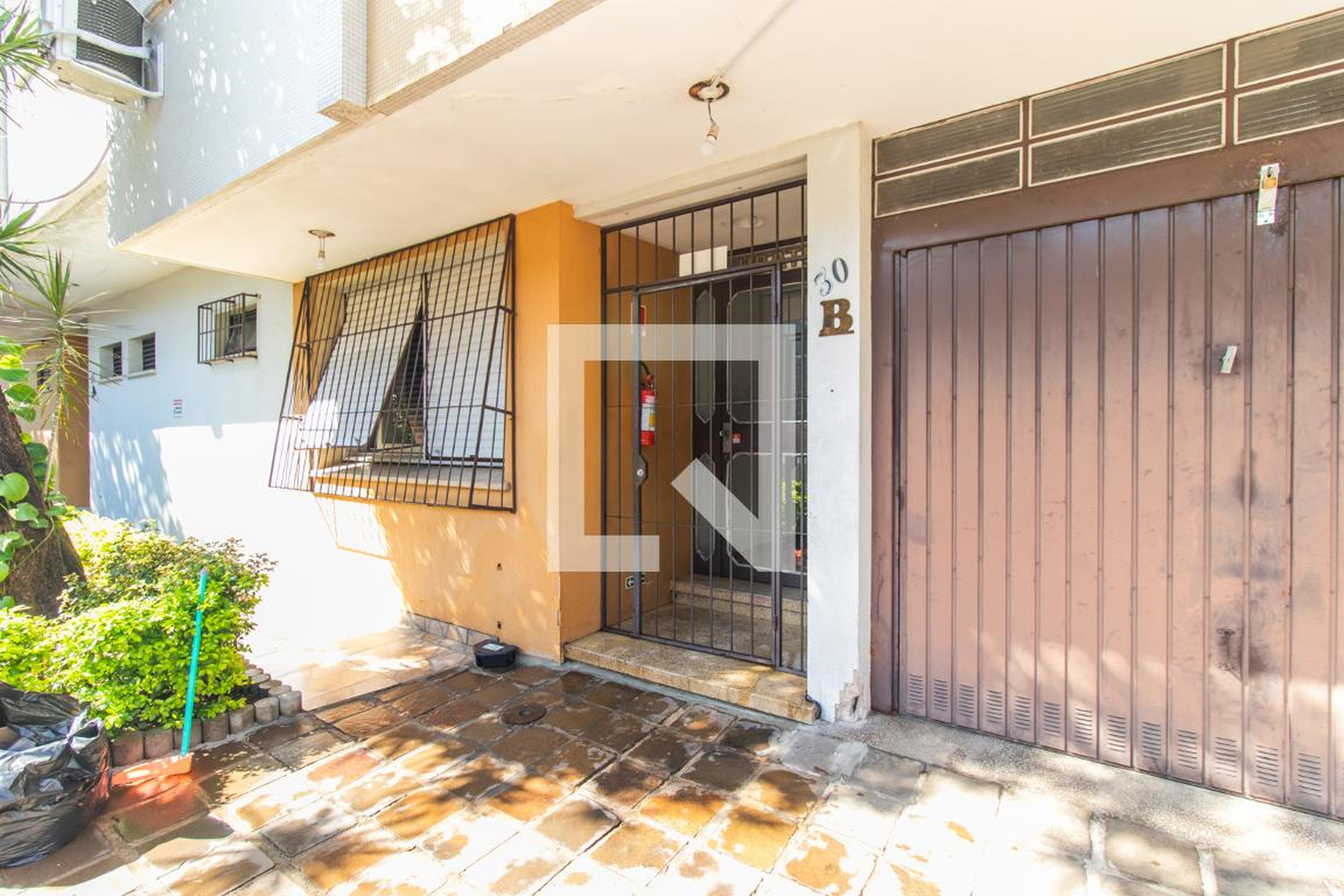 Entrada - Edifício Ubatuba