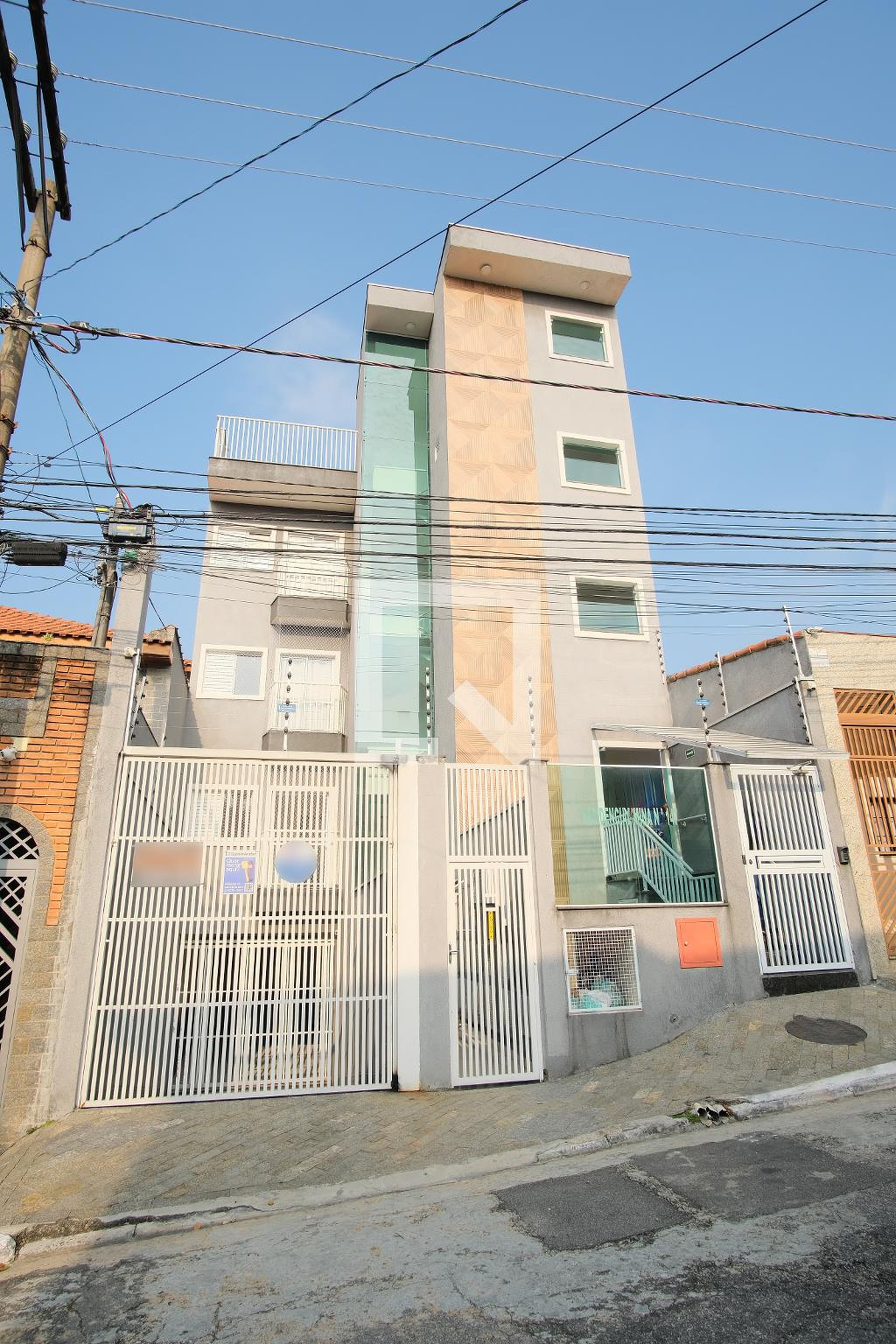 Fachada Condomínio em Rua Elisiário, 147