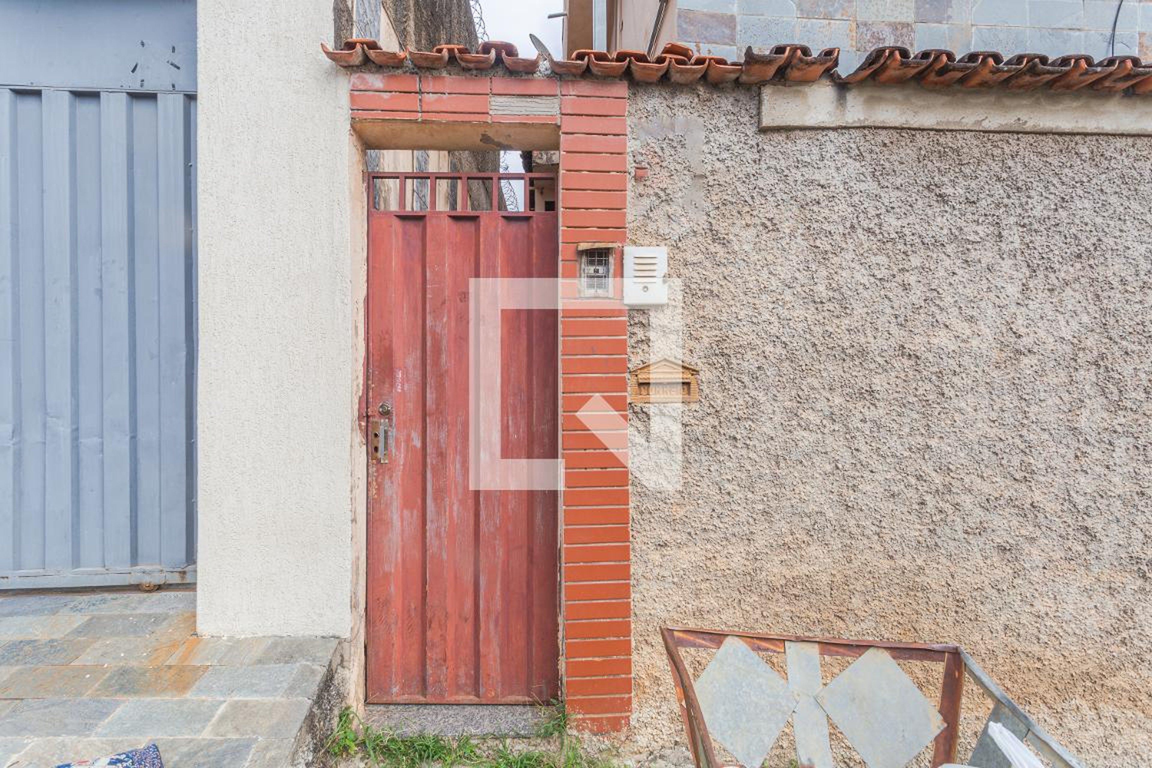 Fachada Condomínio em Rua Desembargador Veloso, 454