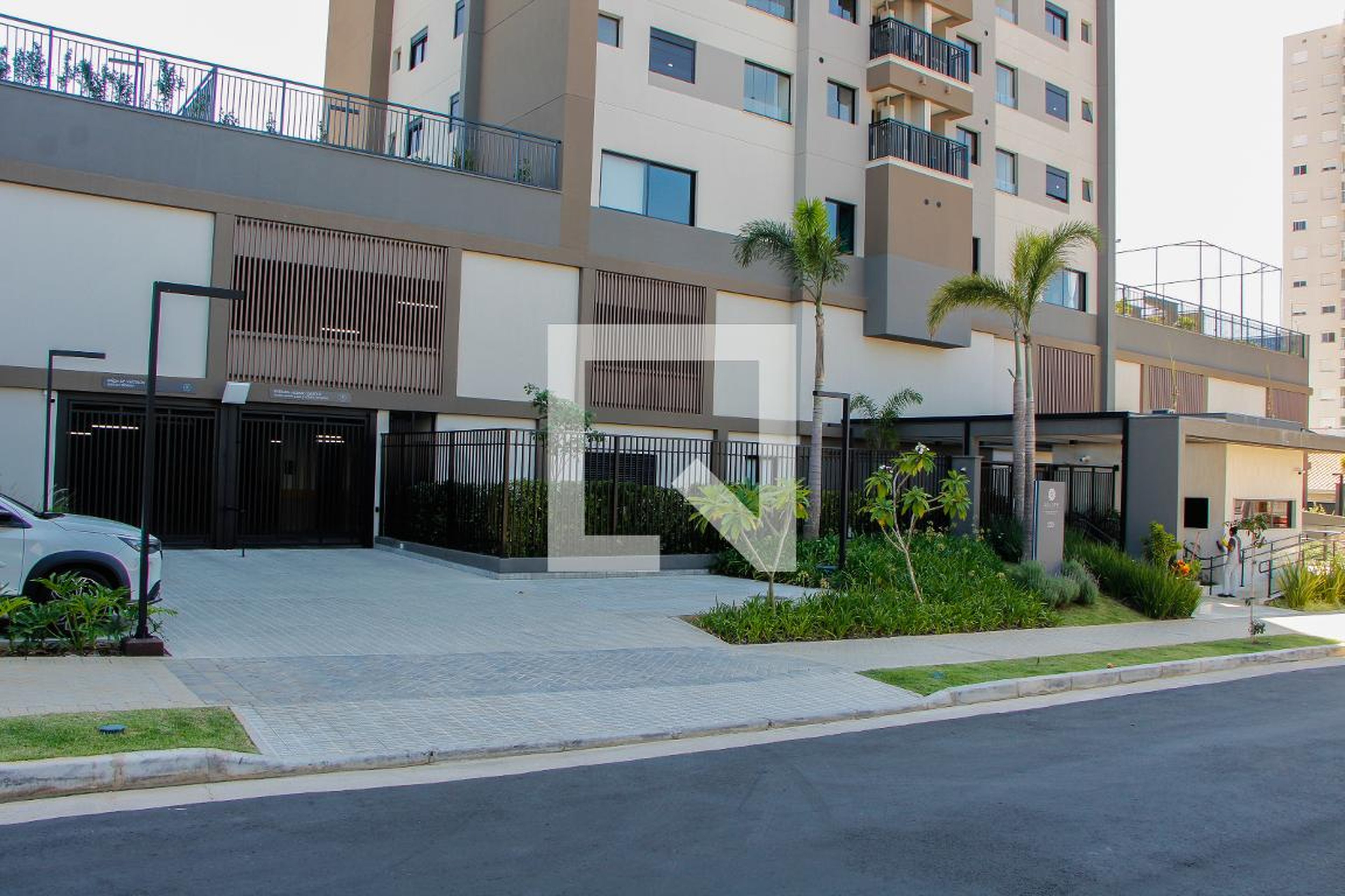 Fachada do Condomínio Condomínio Allure Guanabara Patriani