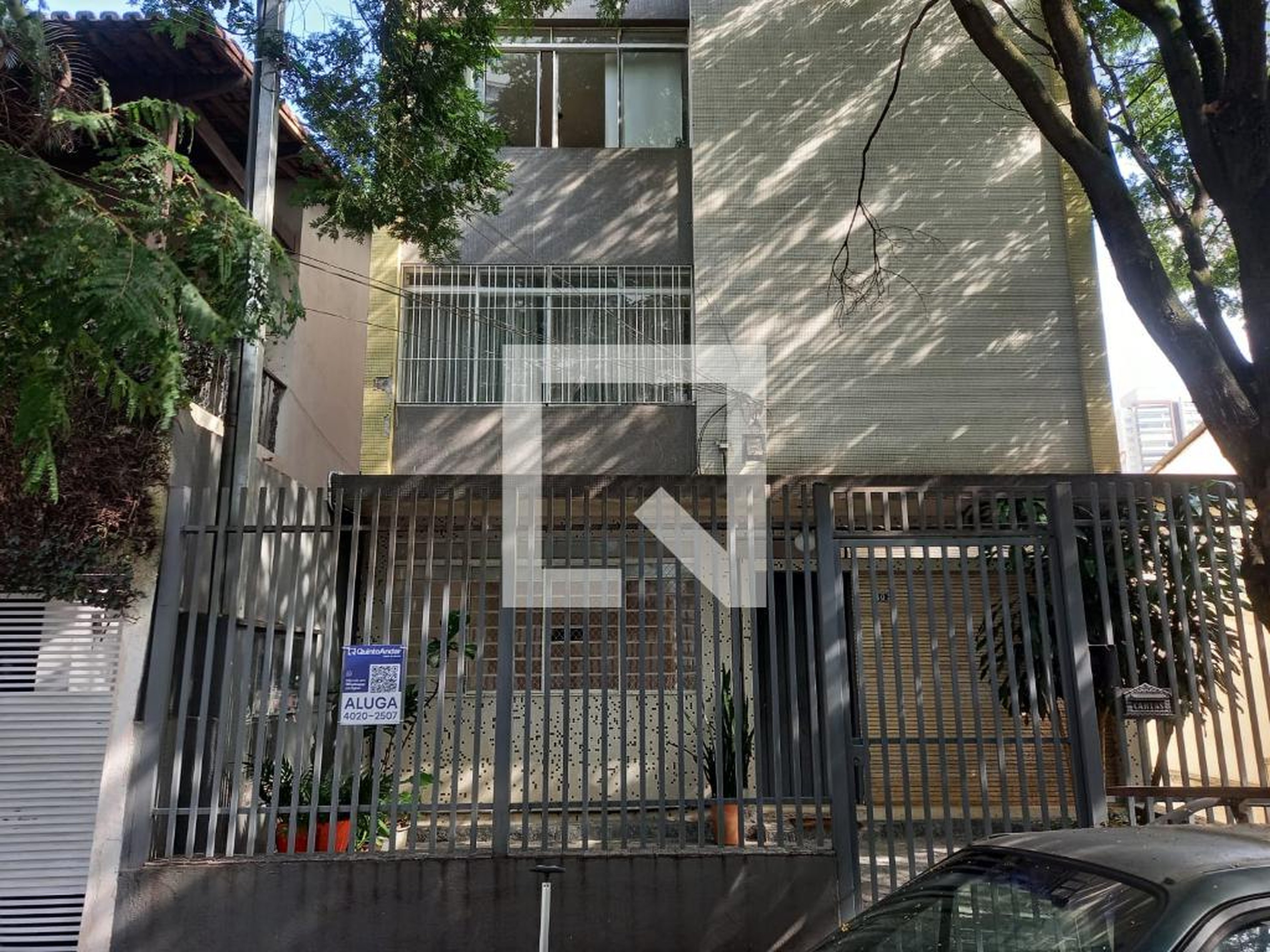 Fachada Condomínio em Rua Professor Pedro da Cunha, 40