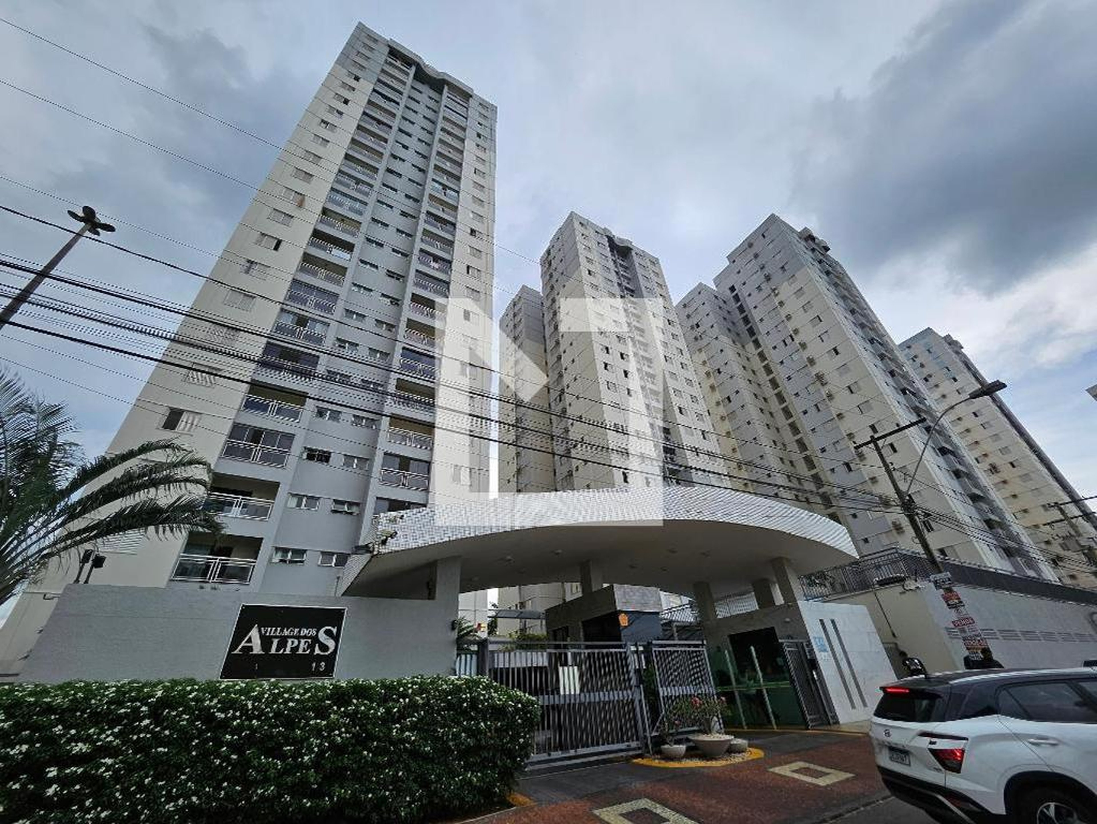 Fachada do Prédio Condomínio Village dos Alpes