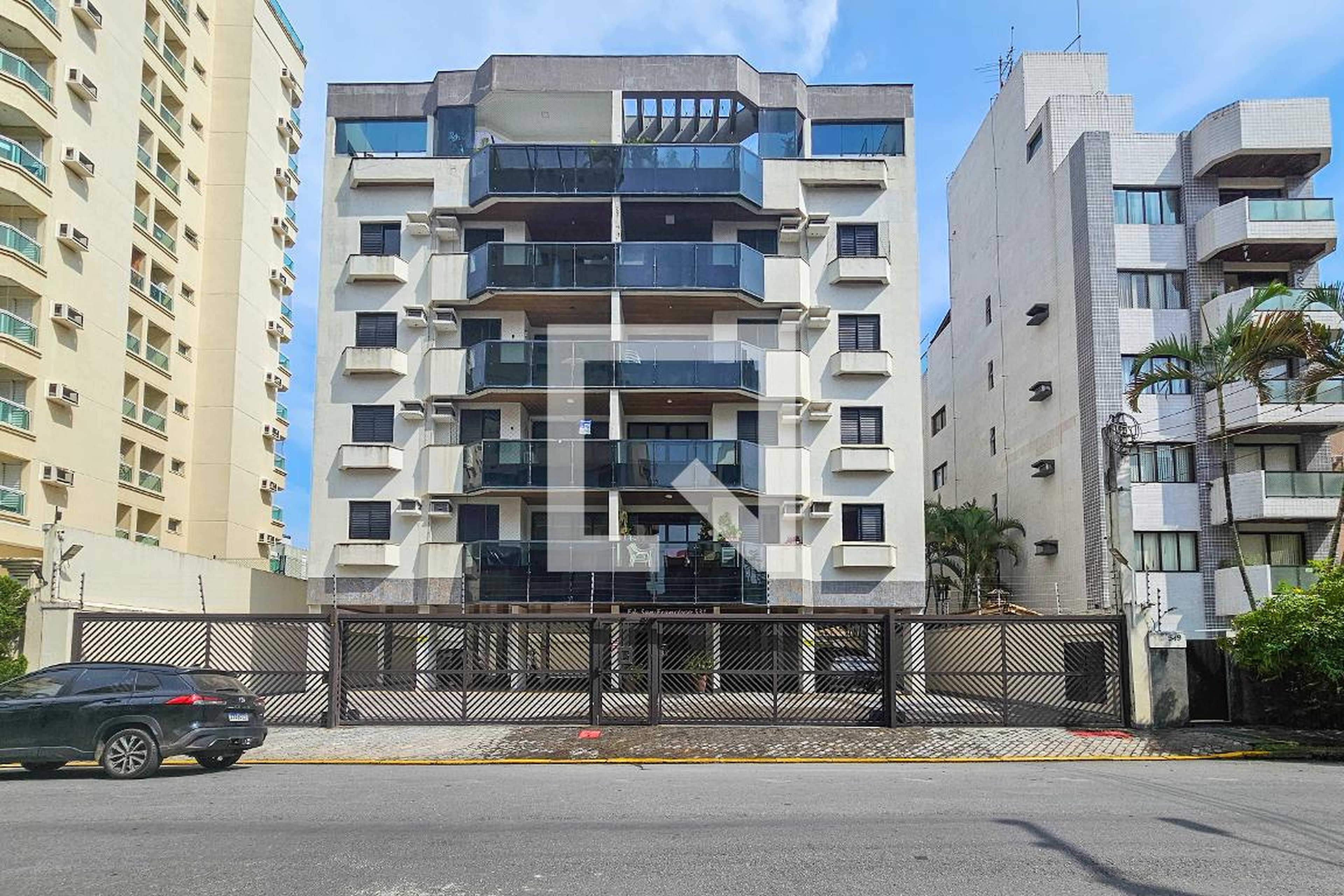 Fachada Condomínio em Rua Uruguai, 531