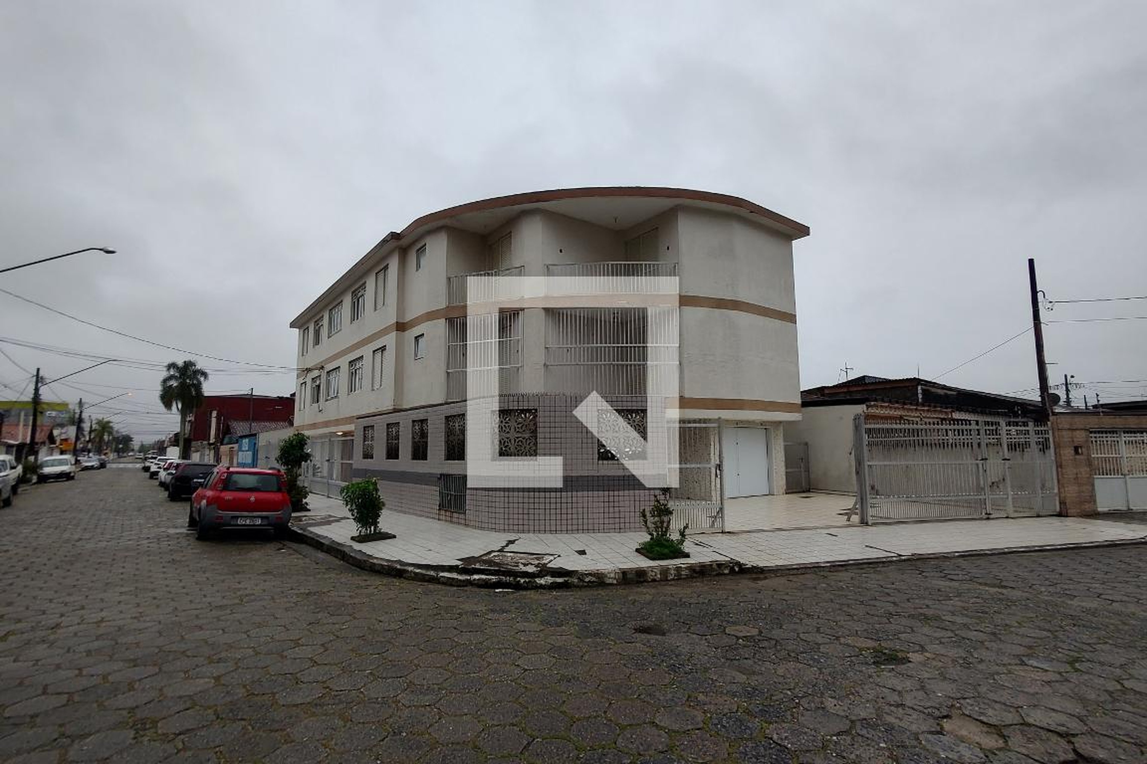 Fachada do Prédio Condomínio em Rua Carlos Gomes, 520