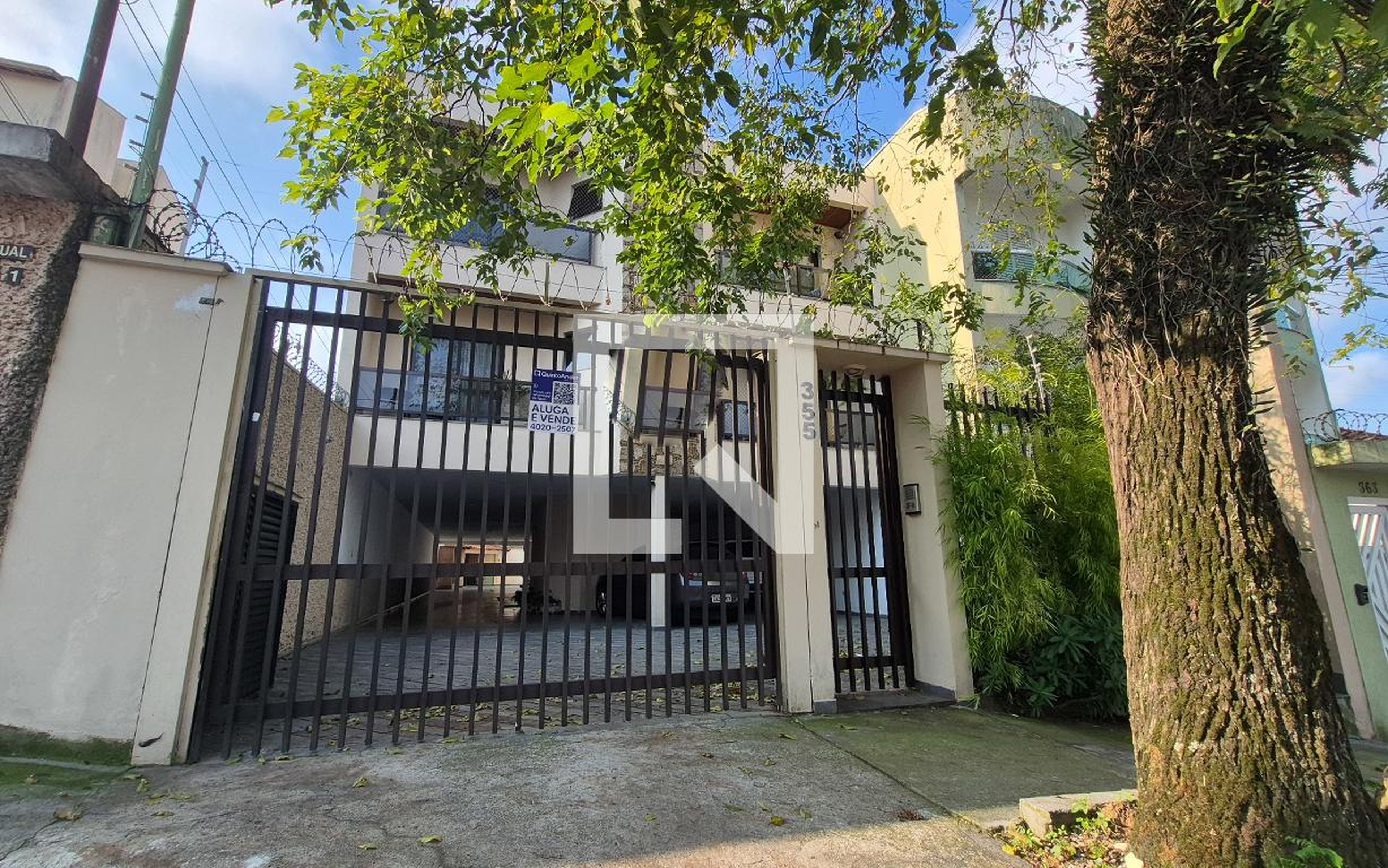 Fachada Condomínio em Rua Alenquer, 355