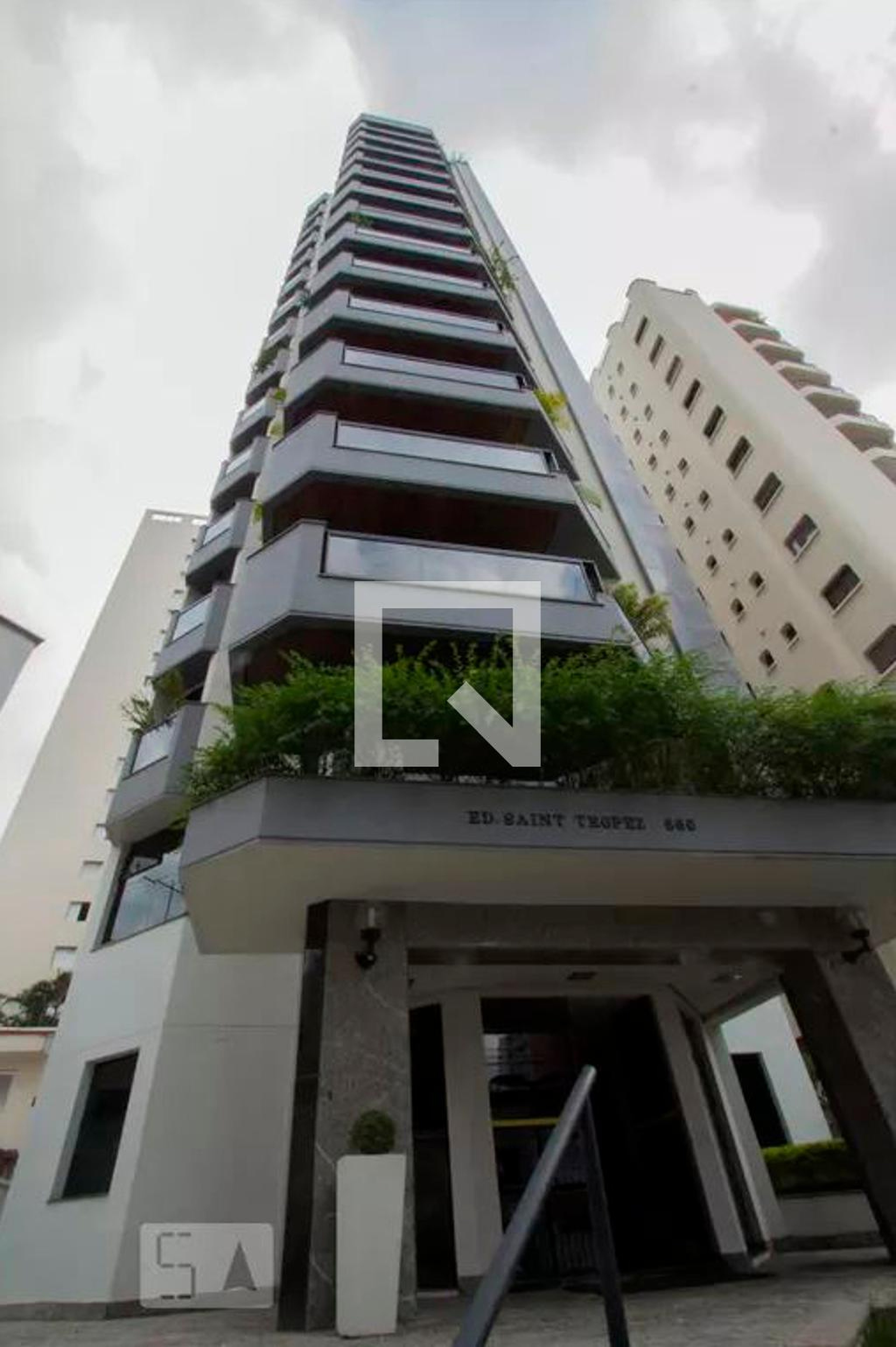 Fachada Condomínio Saint Tropez