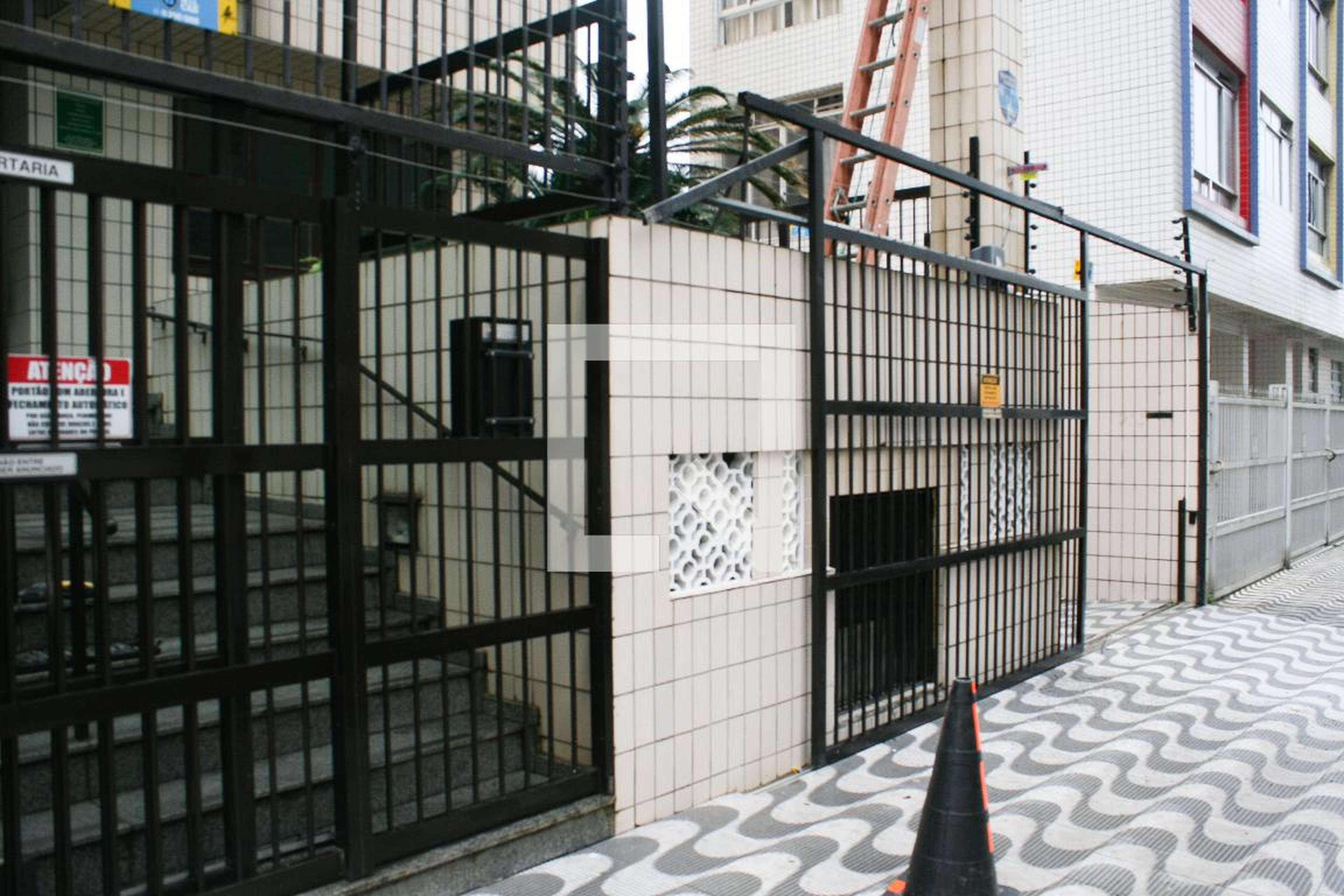 Fachada Condomínio Saint Regis