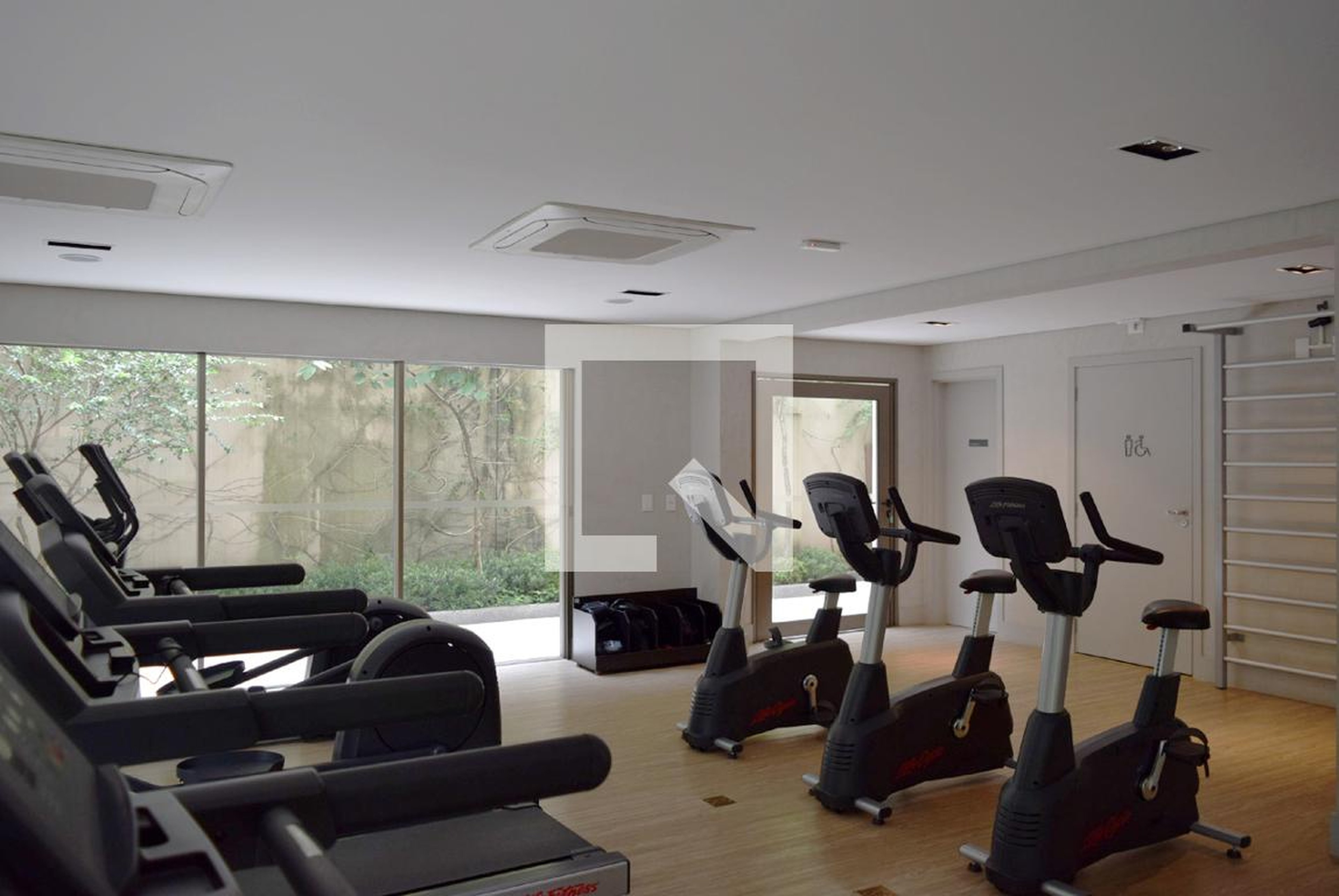 Academia - Reserva Alto de Pinheiros
