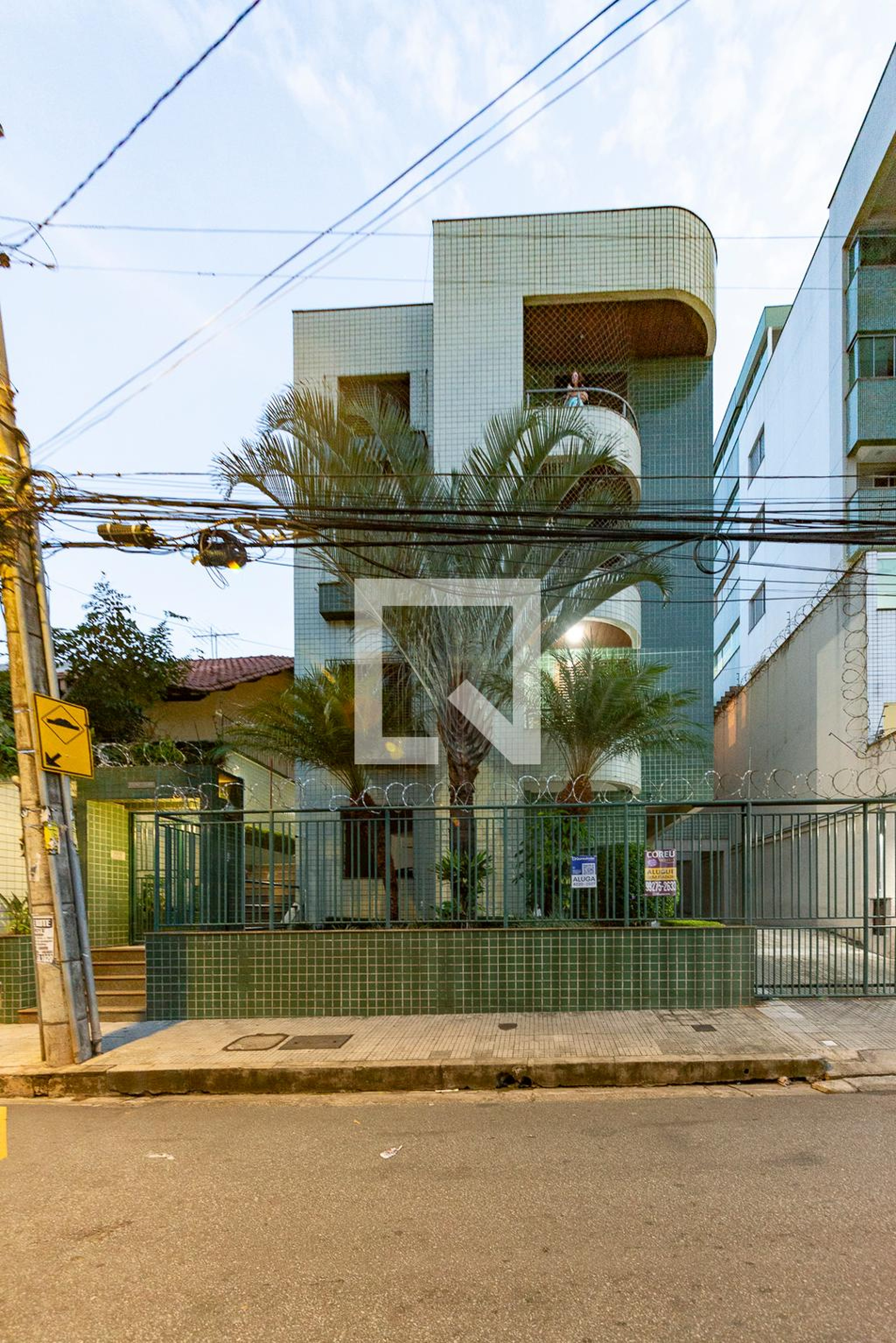 Fachada Condomínio em Rua Padre Demerval Gomes, 355