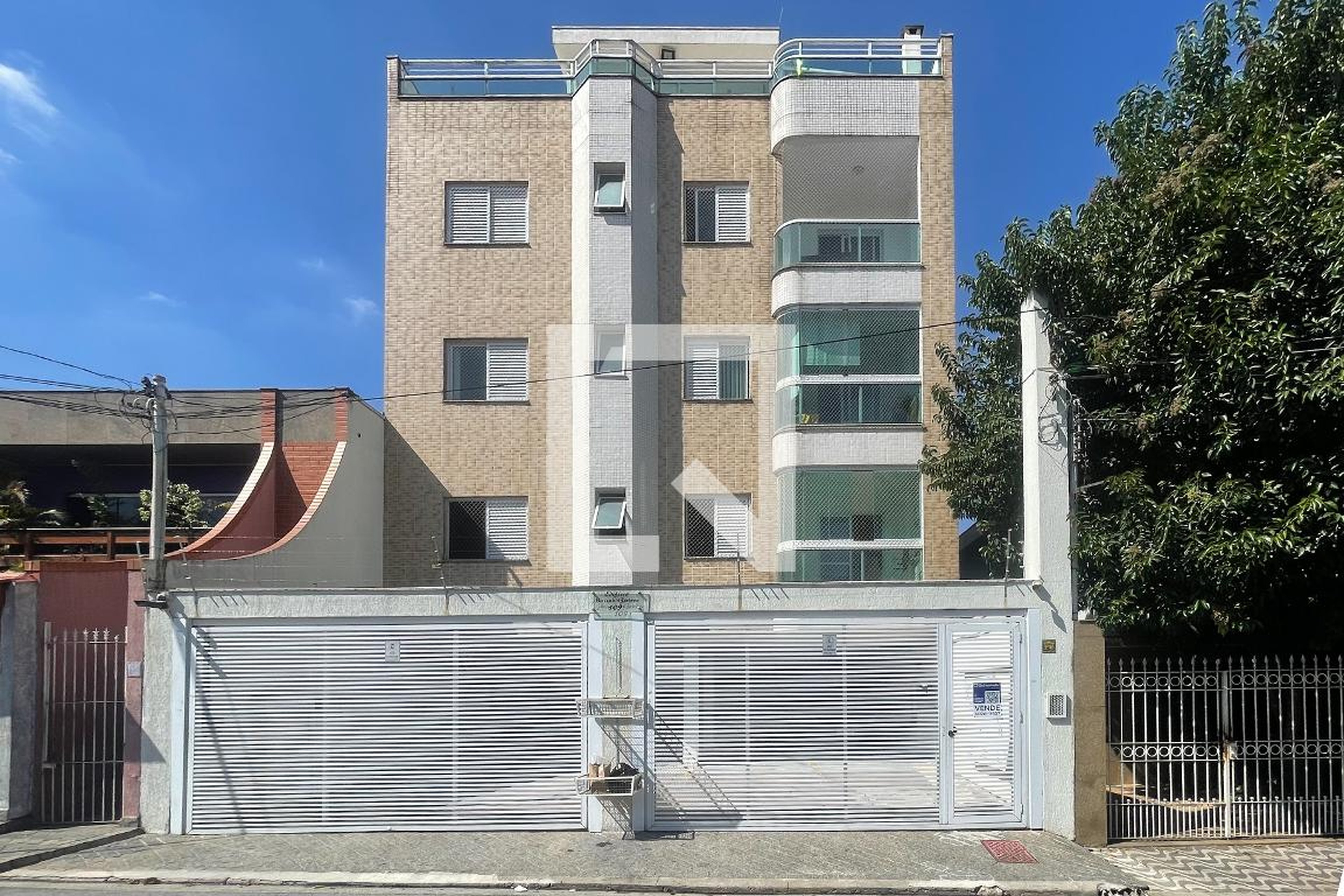 Fachada Condomínio Maison Geneve