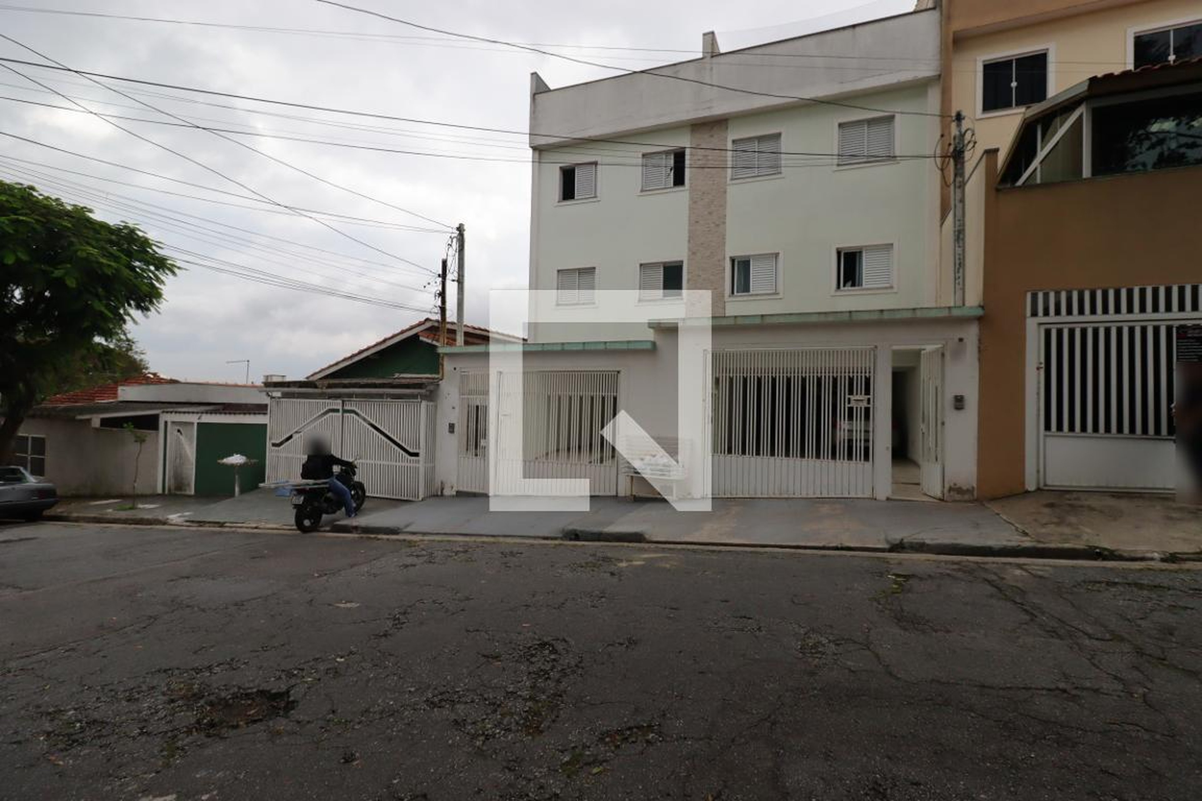 Fachada Condomínio em Rua Leme, 57