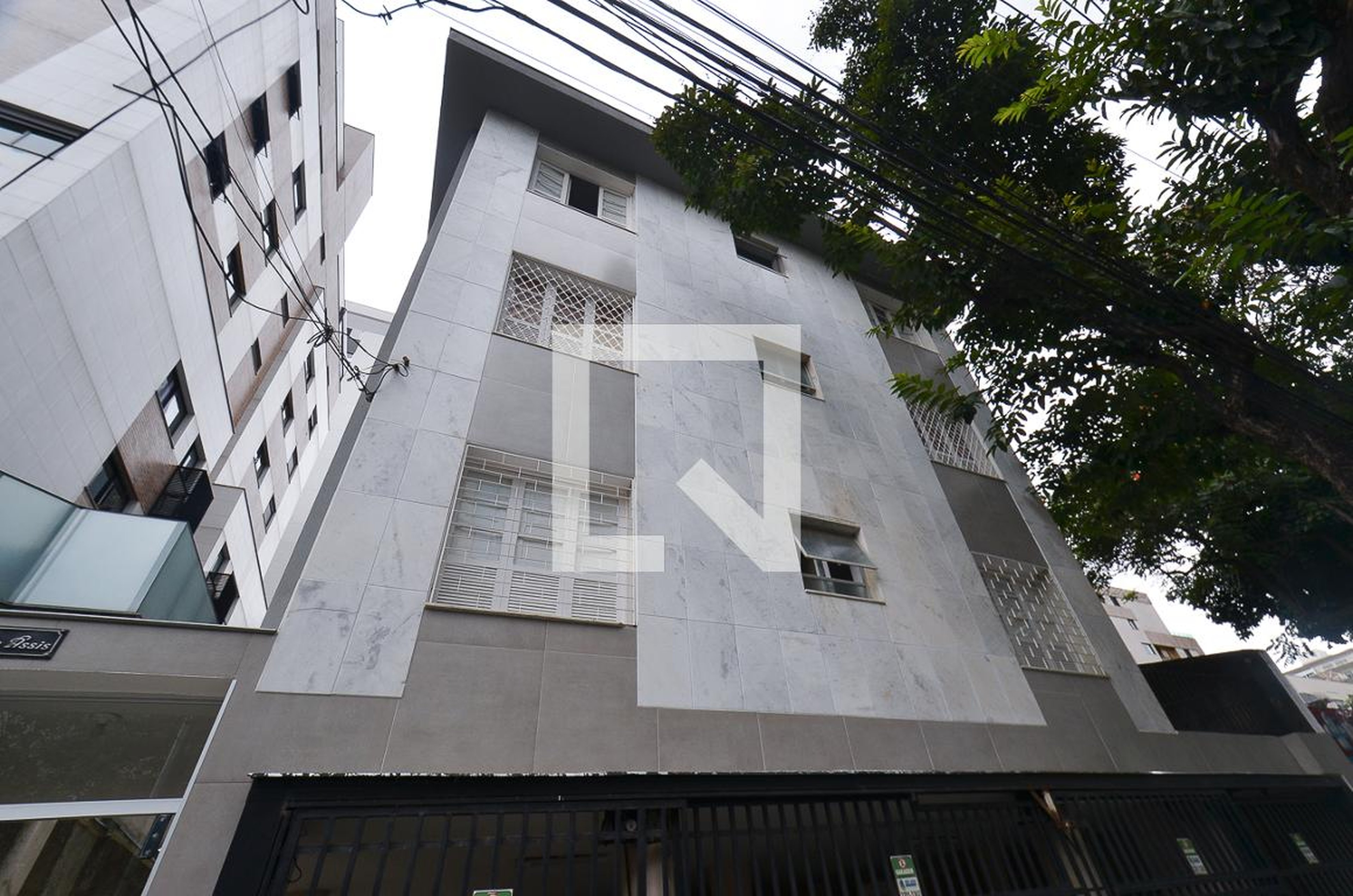 Fachada Condomínio em Rua Mato Grosso, 1105