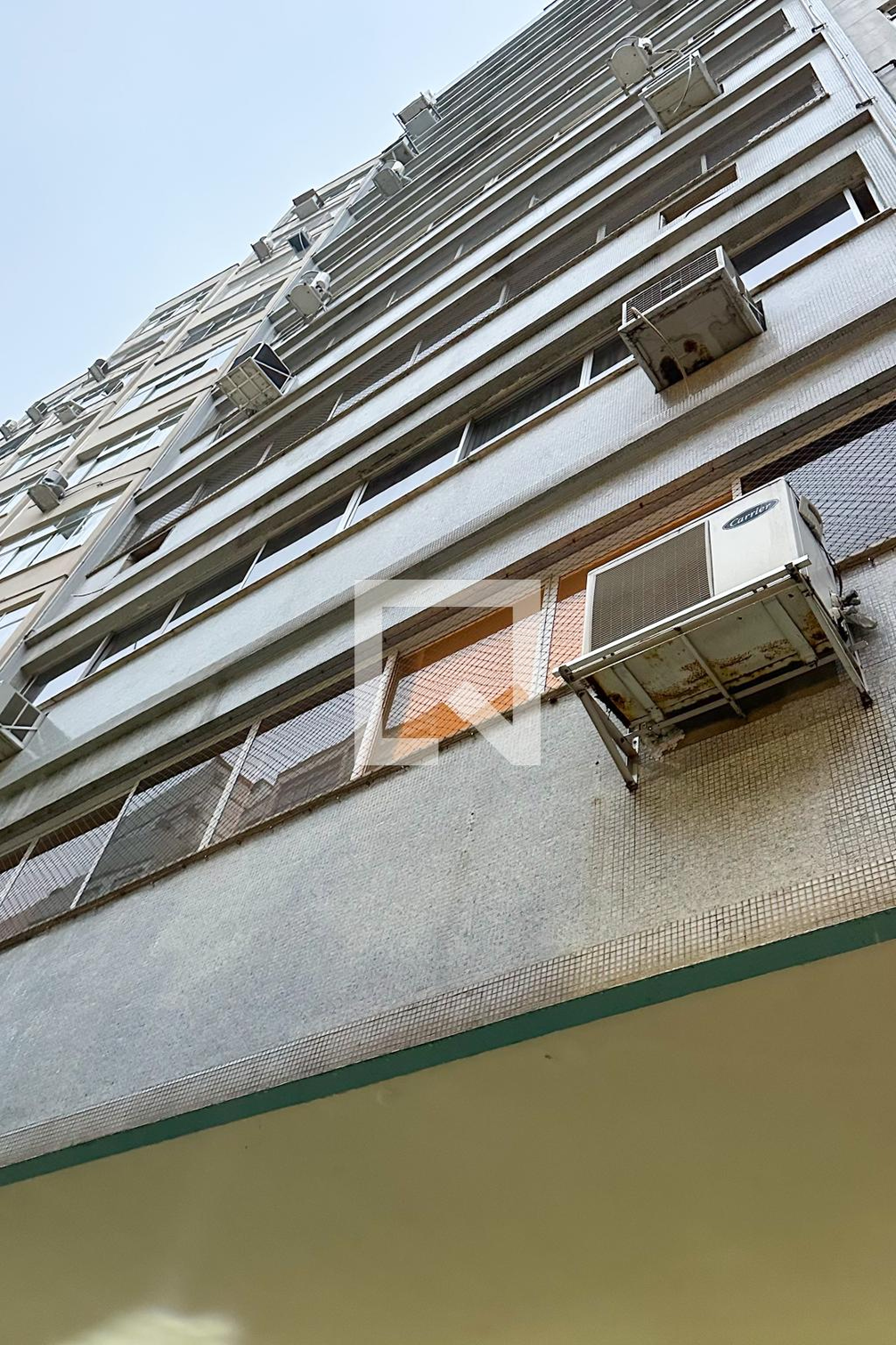 Fachada Condomínio em Rua Dias da Rocha, 24